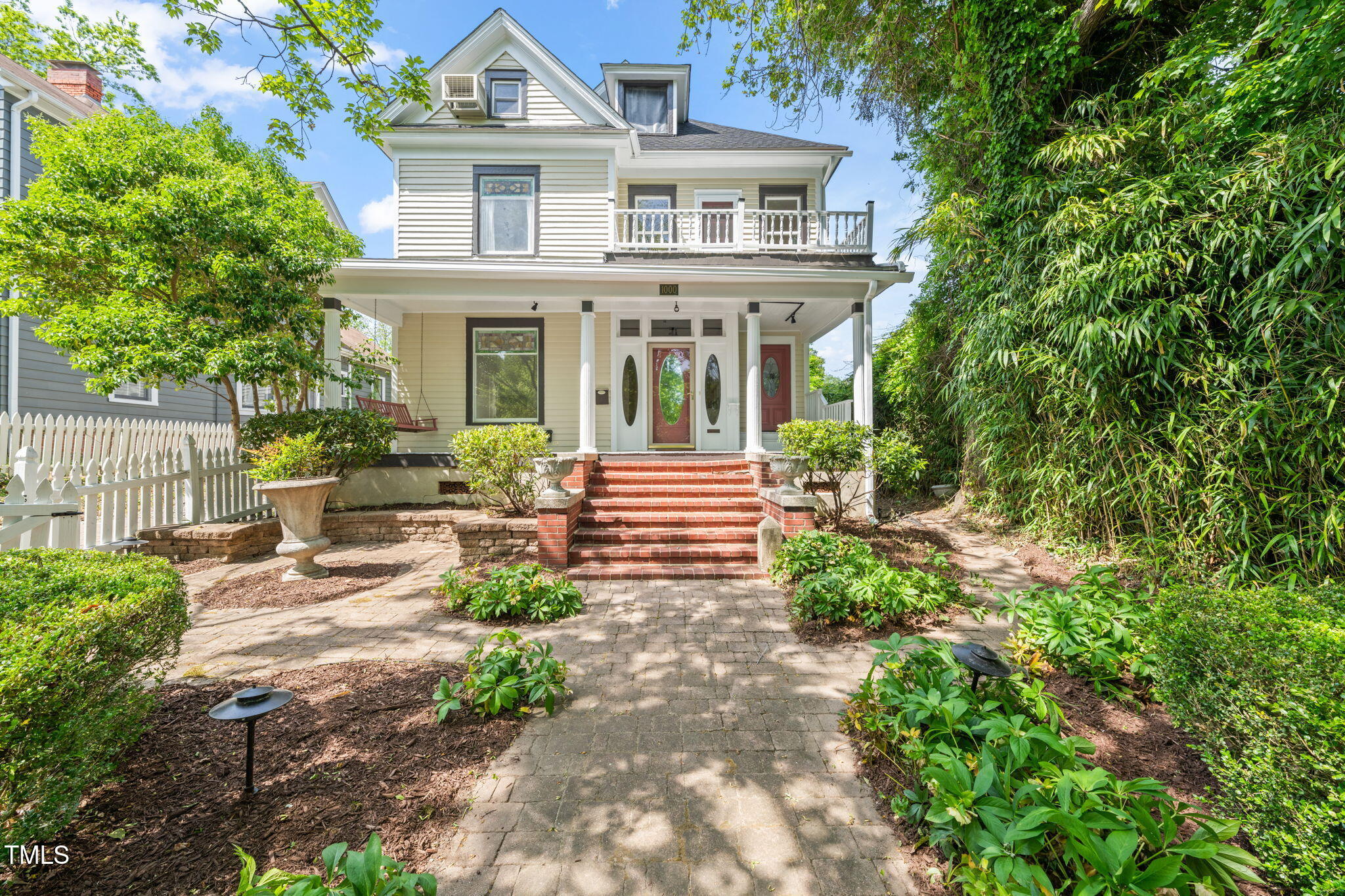 1000 Lamond Avenue