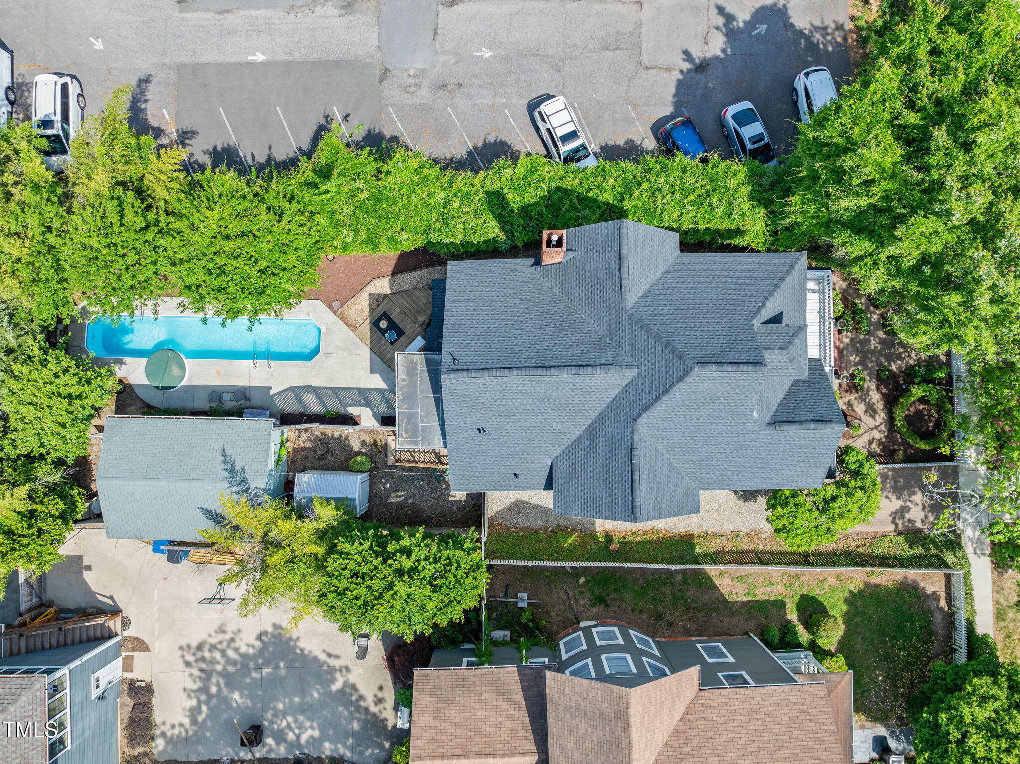 1000 Lamond Avenue