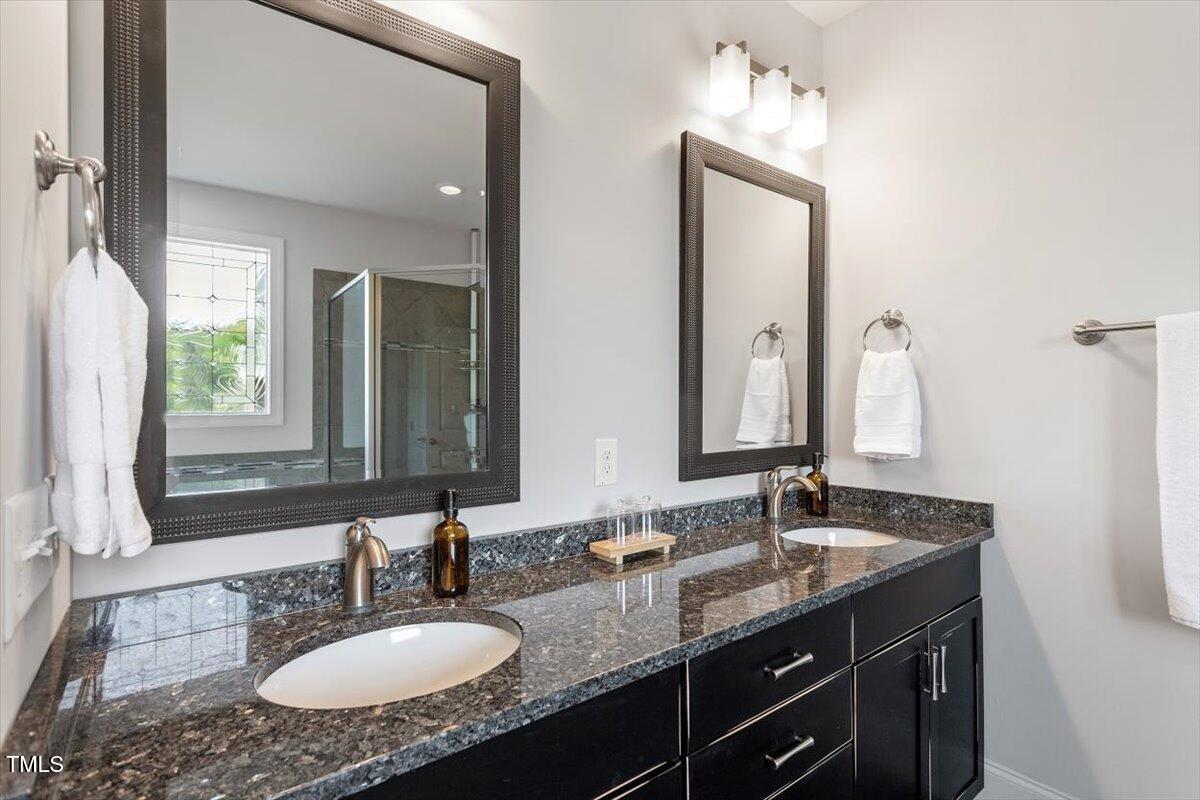 10 Princeton Manor Drive