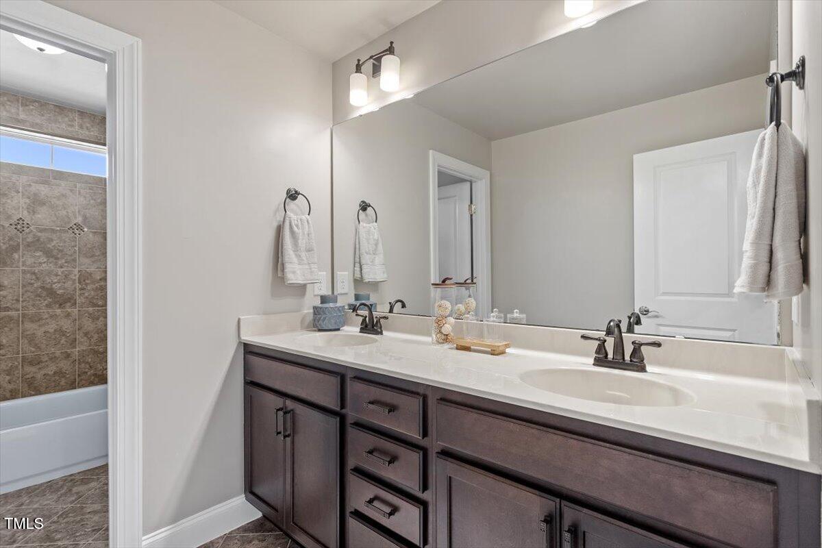 10 Princeton Manor Drive