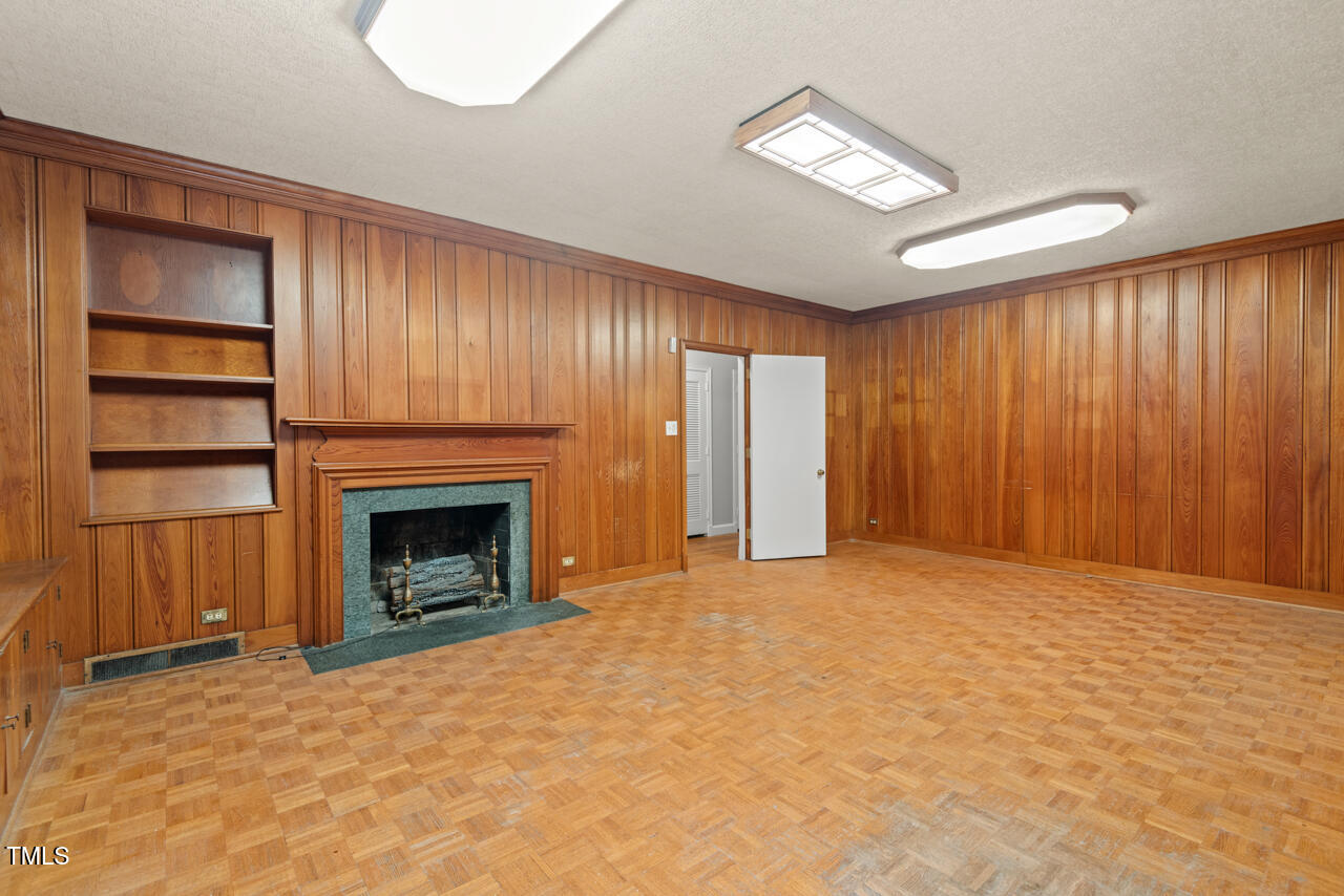 1502 Washington Street