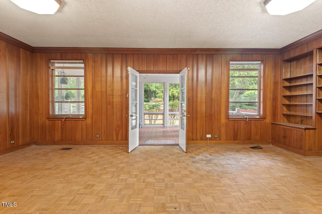 1502 Washington Street