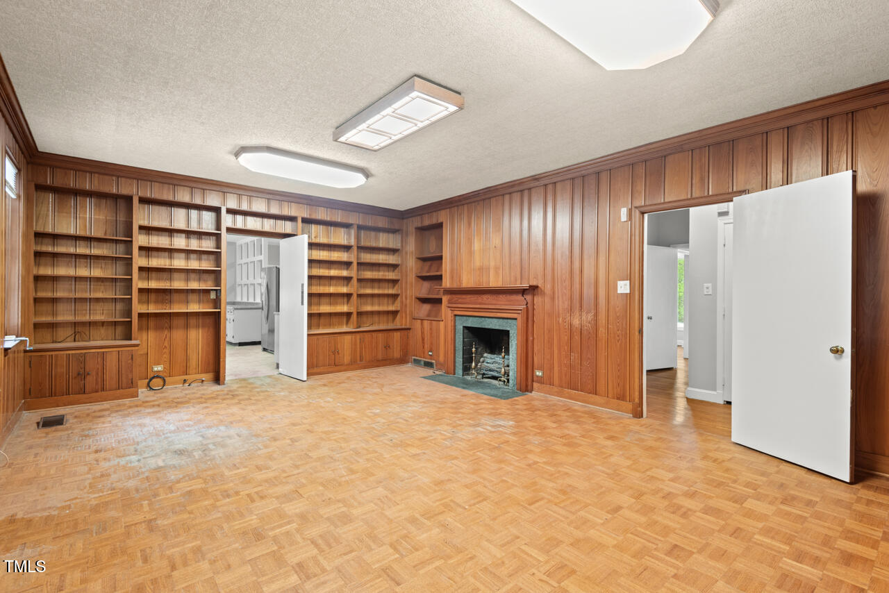 1502 Washington Street