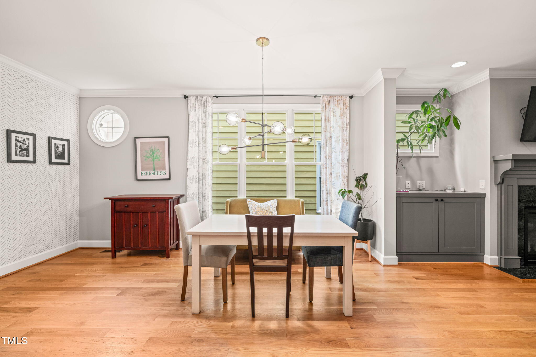 404 S Camellia Street