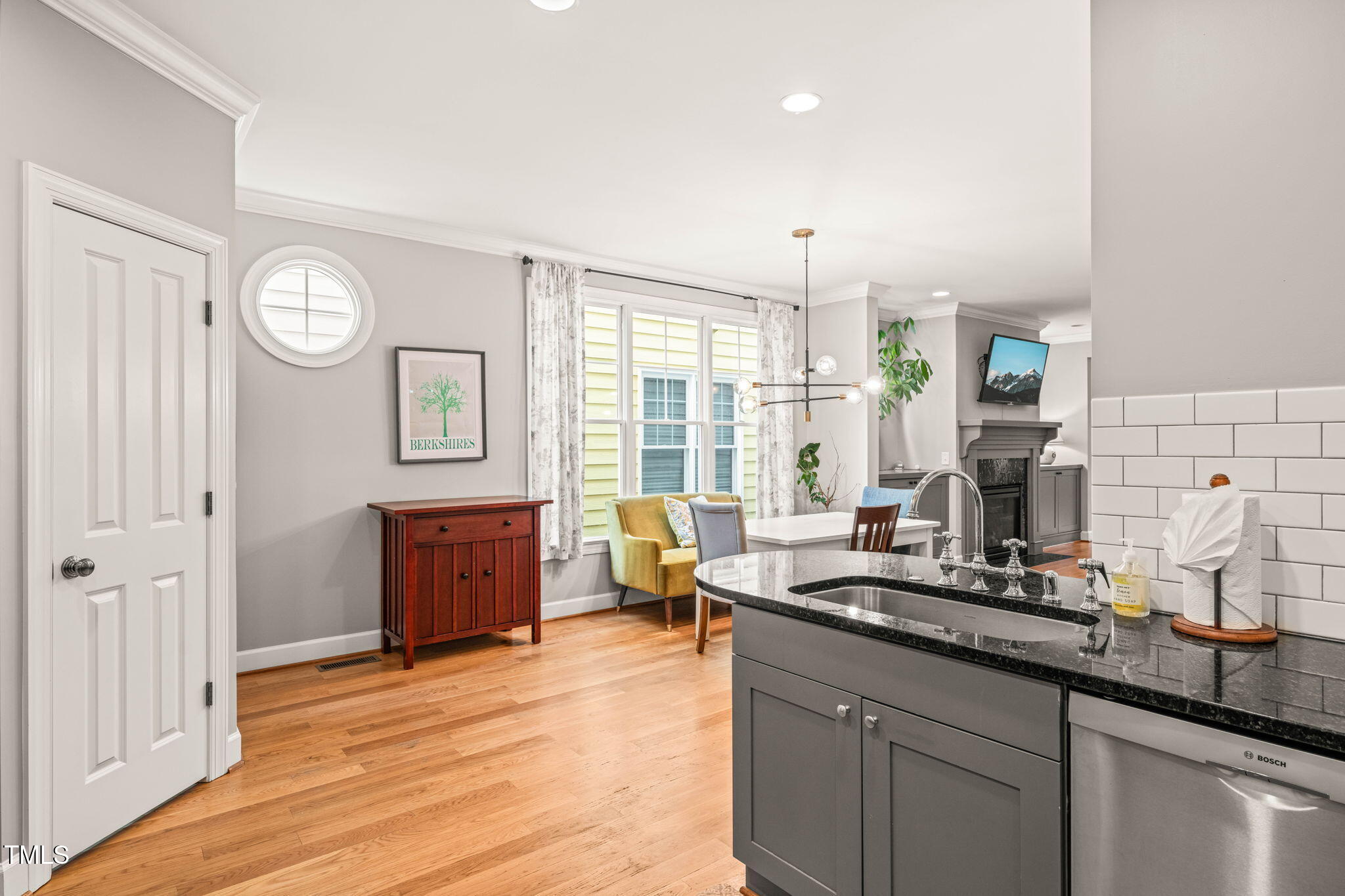 404 S Camellia Street