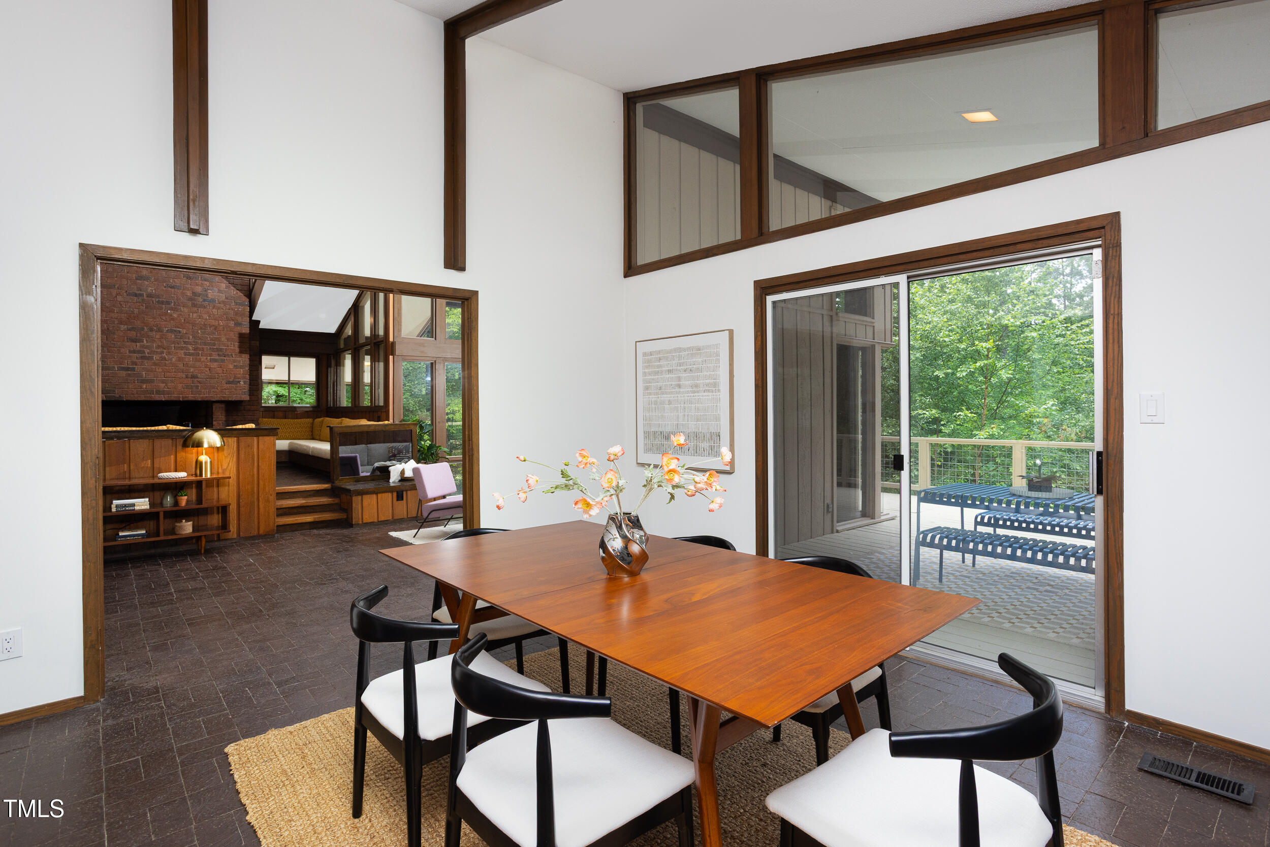 1604 Pinecrest Road