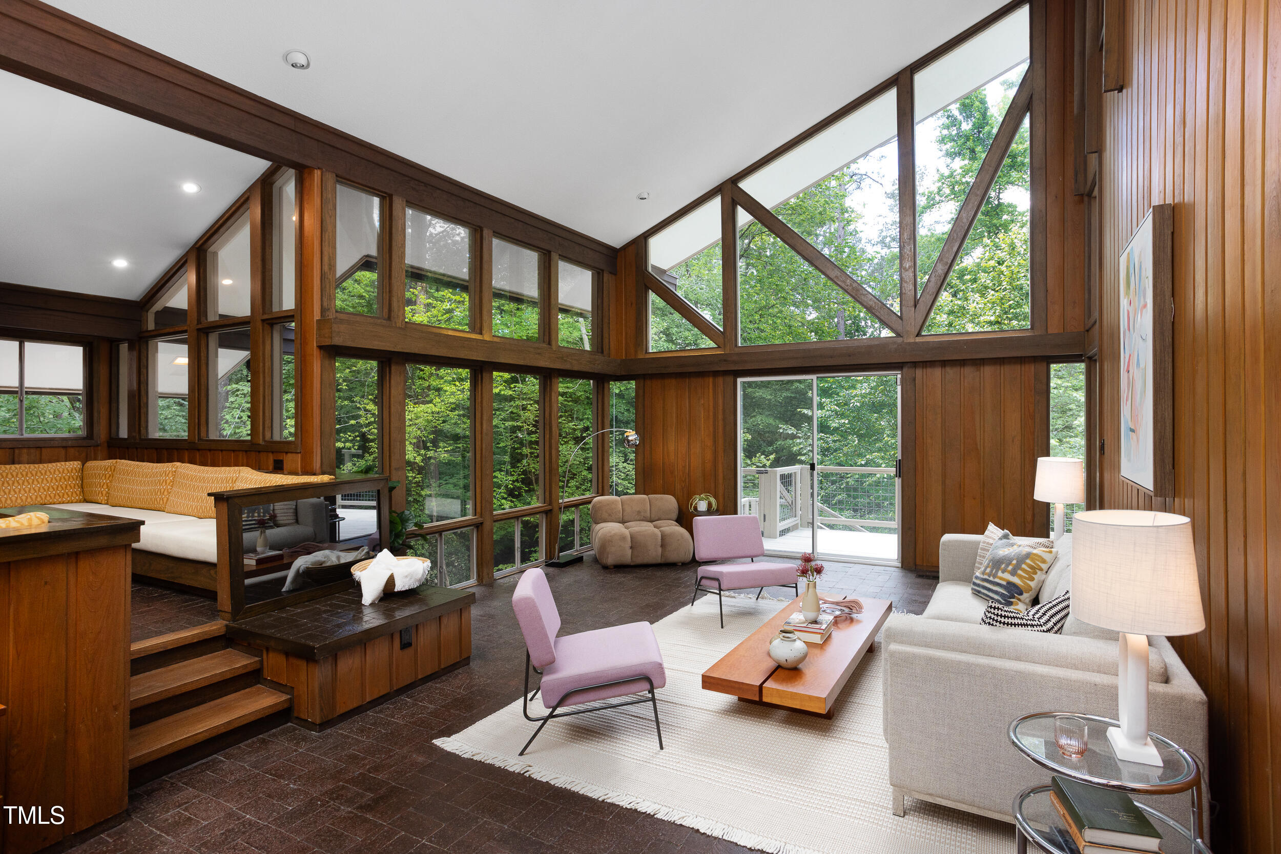 1604 Pinecrest Road