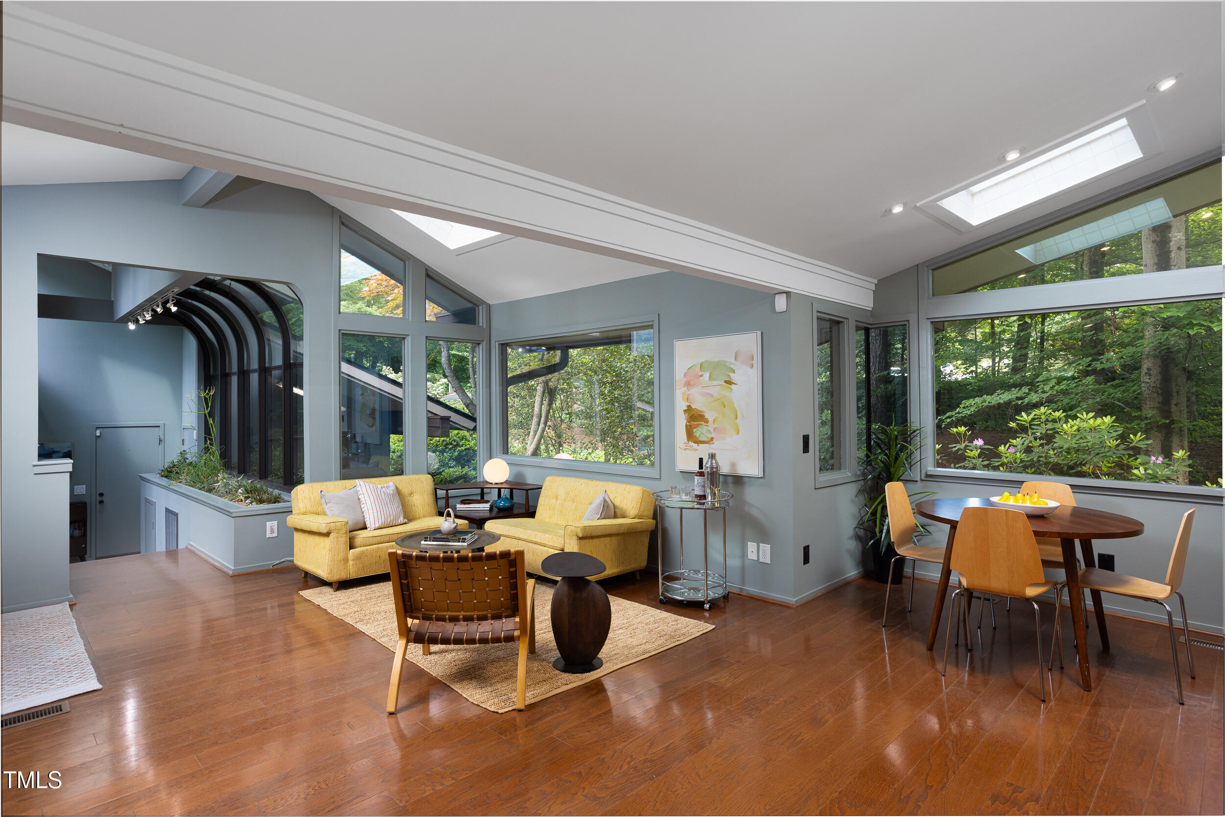 1604 Pinecrest Road