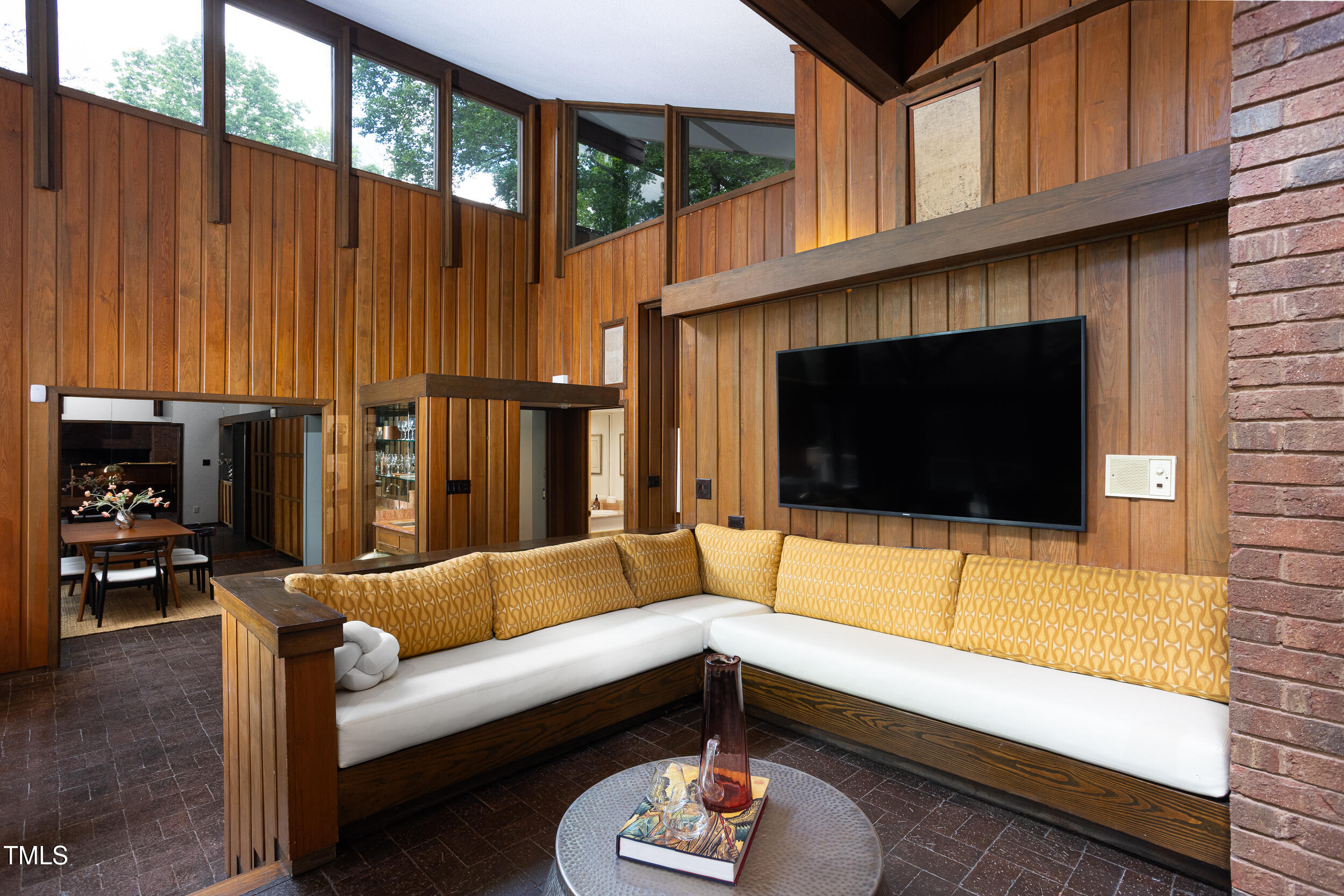 1604 Pinecrest Road