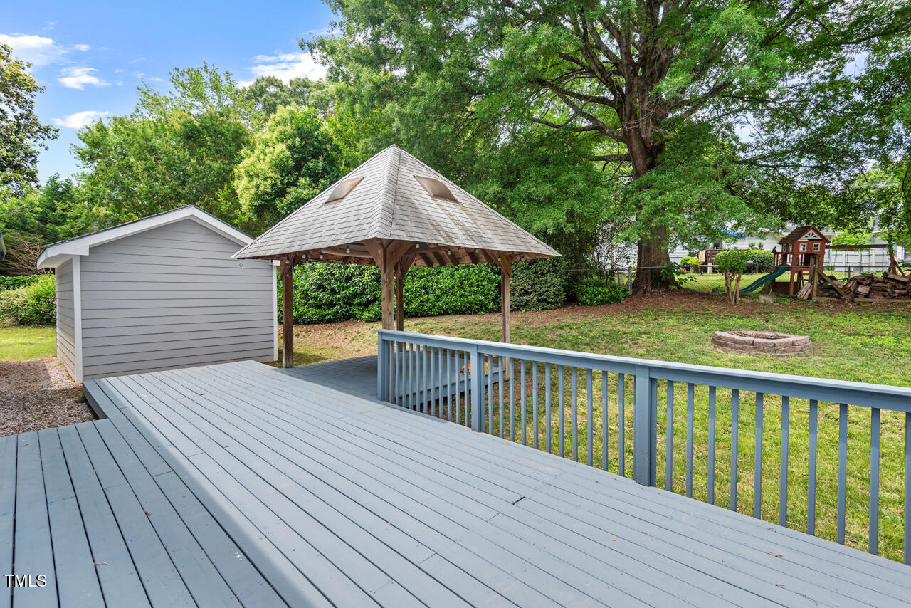 5409 Knollwood Rd Road