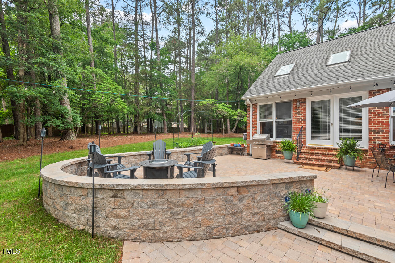 9900 Two Robins Court