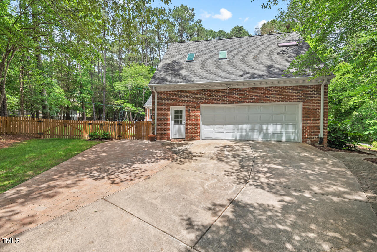 9900 Two Robins Court