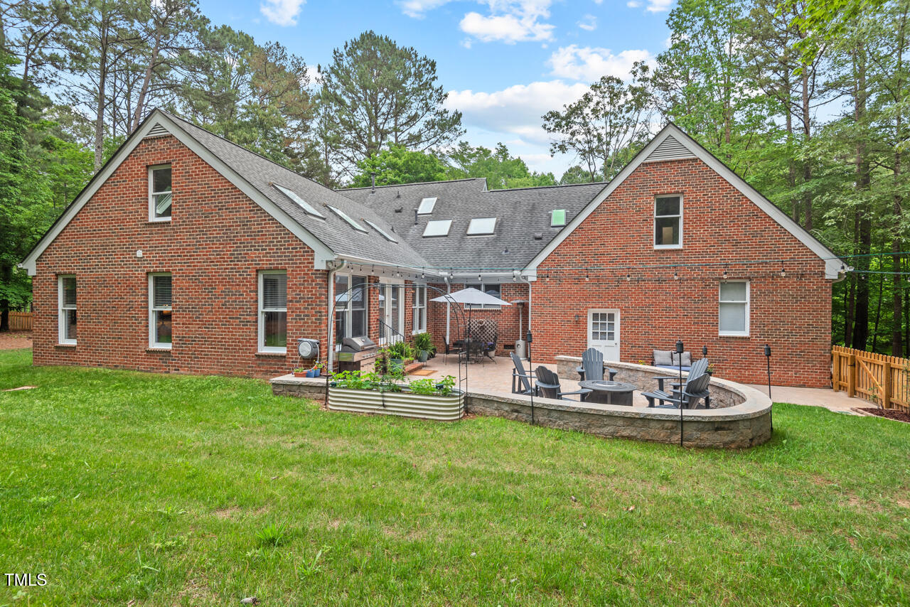 9900 Two Robins Court