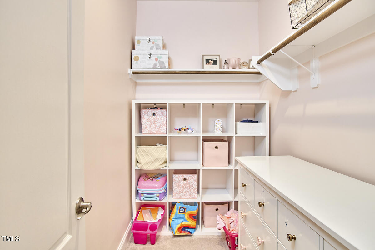 112 Filigree Way