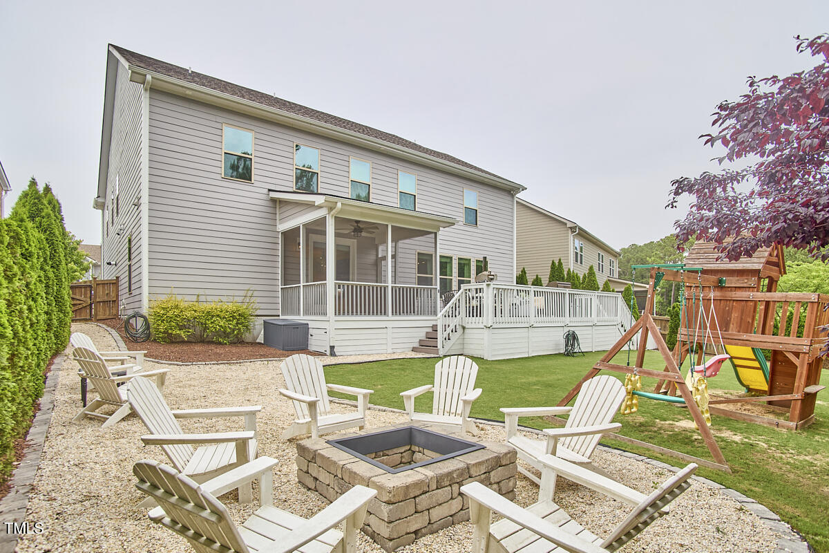 112 Filigree Way
