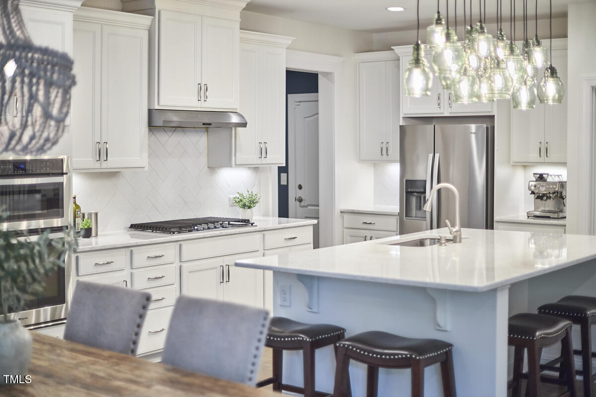 112 Filigree Way