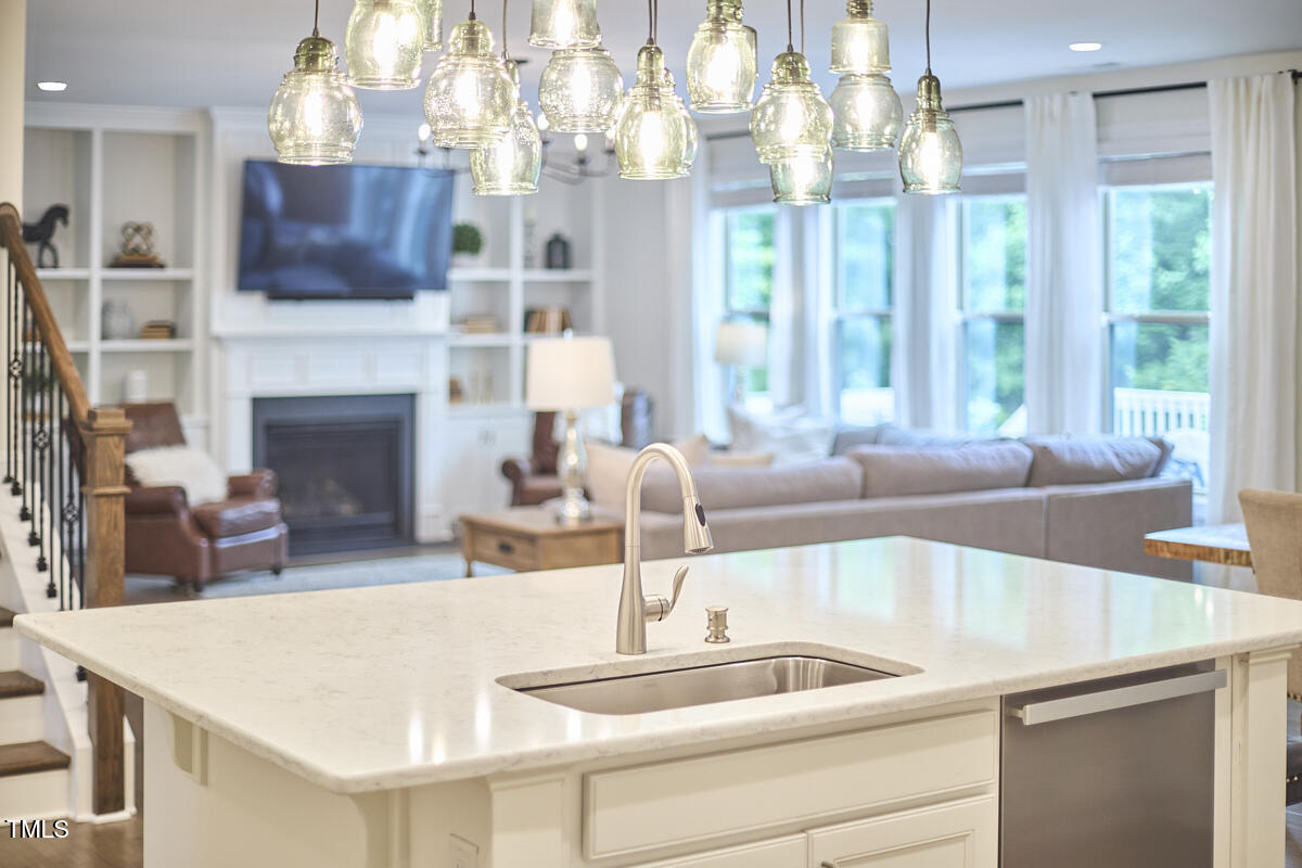112 Filigree Way