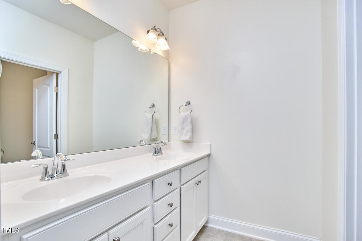 112 Filigree Way