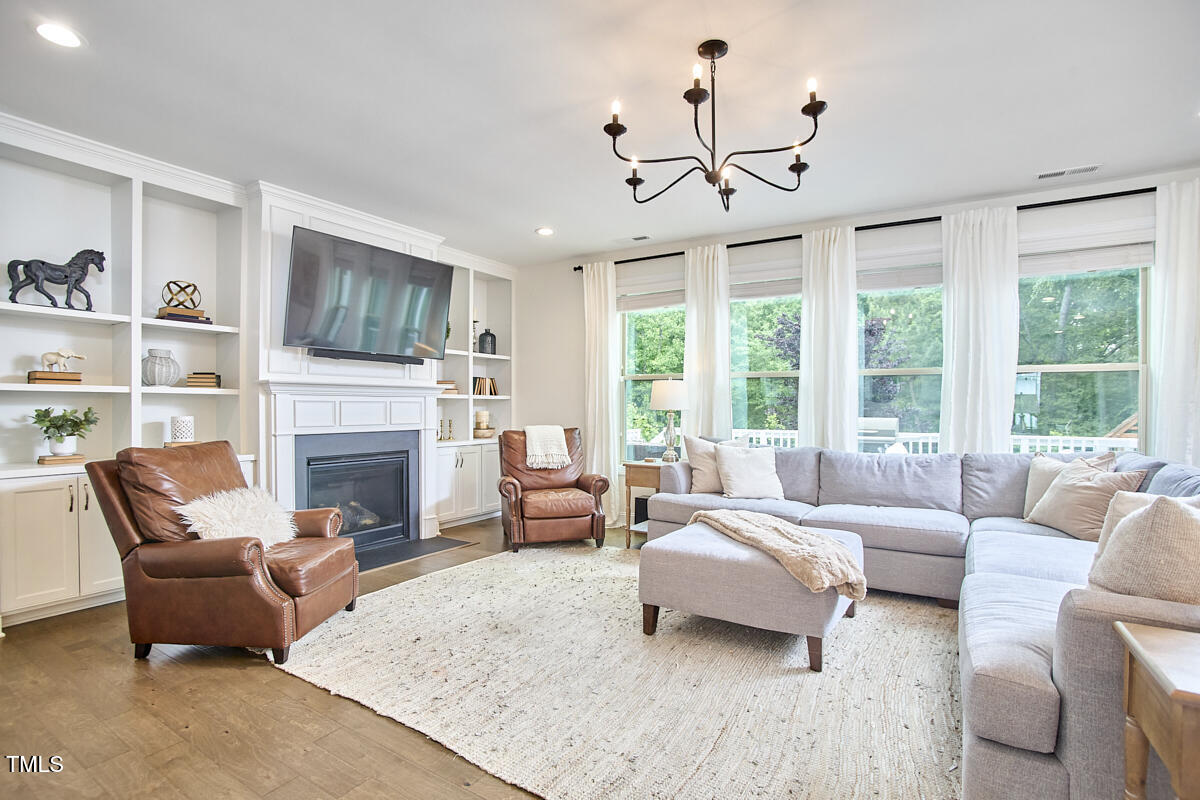 112 Filigree Way