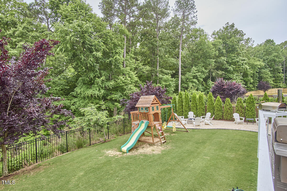 112 Filigree Way