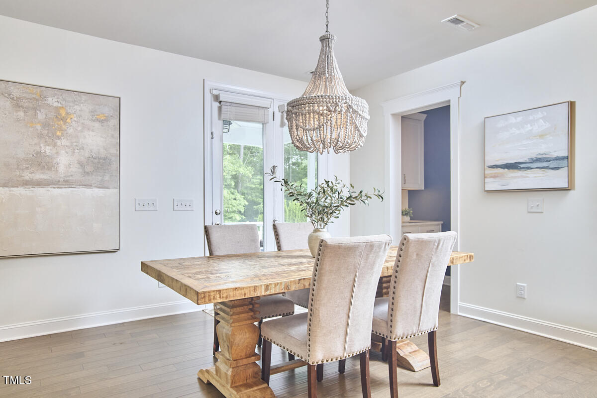 112 Filigree Way