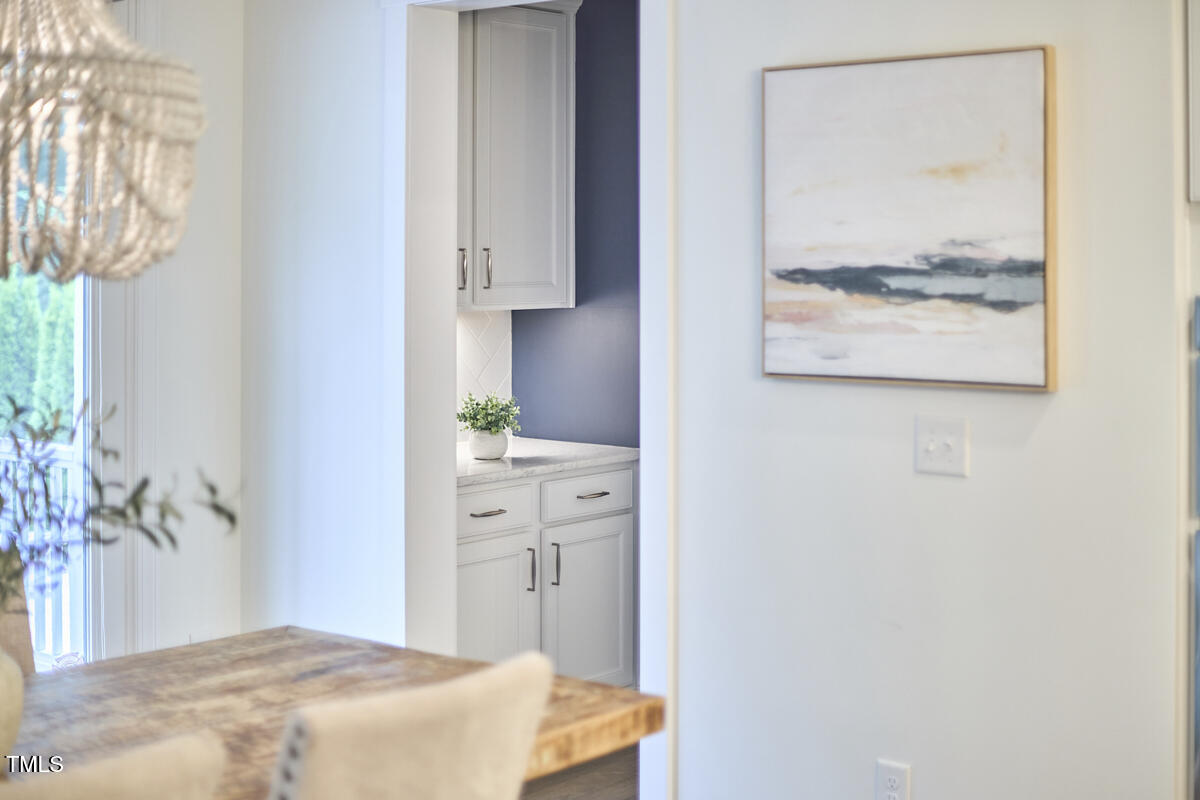 112 Filigree Way