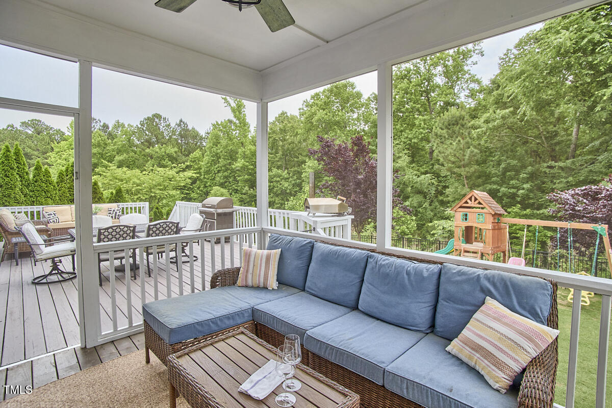112 Filigree Way