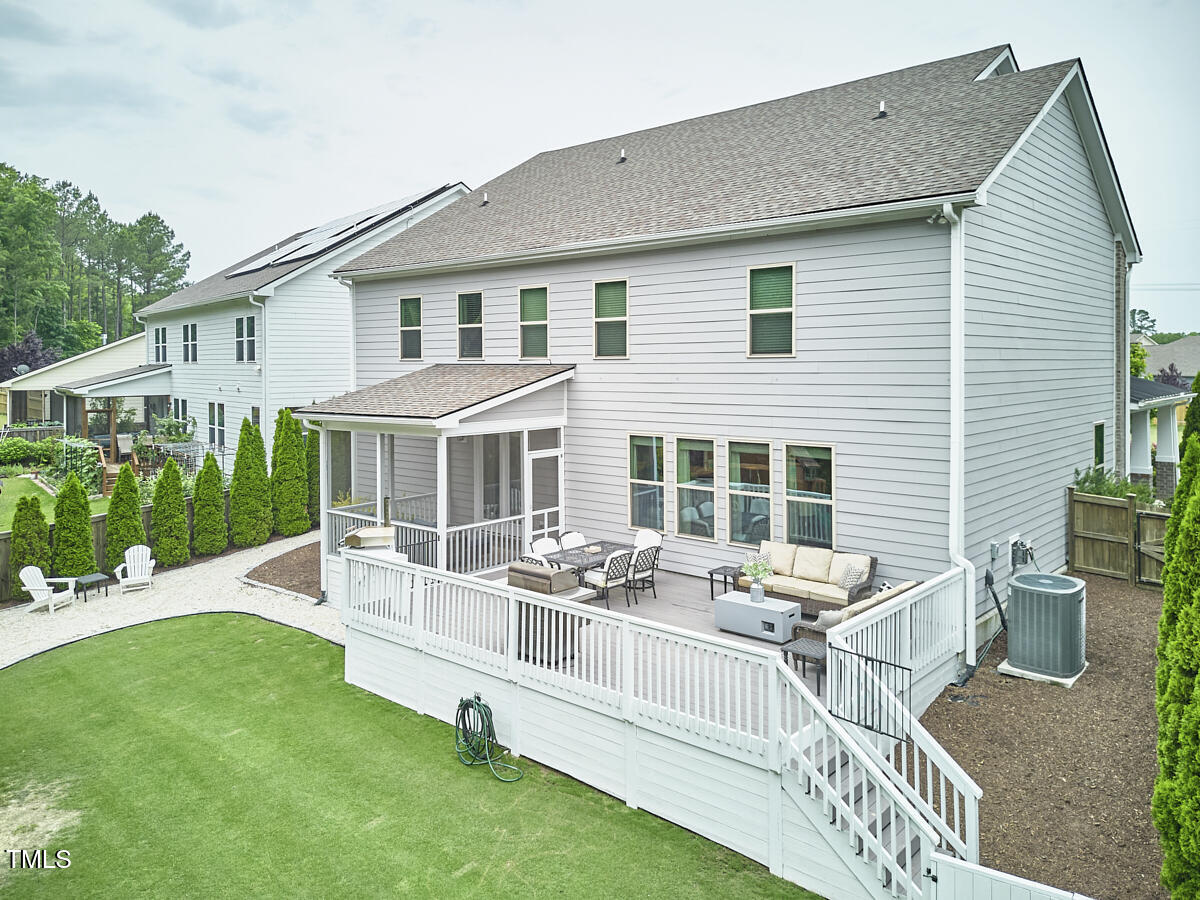 112 Filigree Way