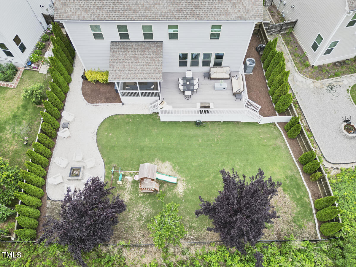 112 Filigree Way