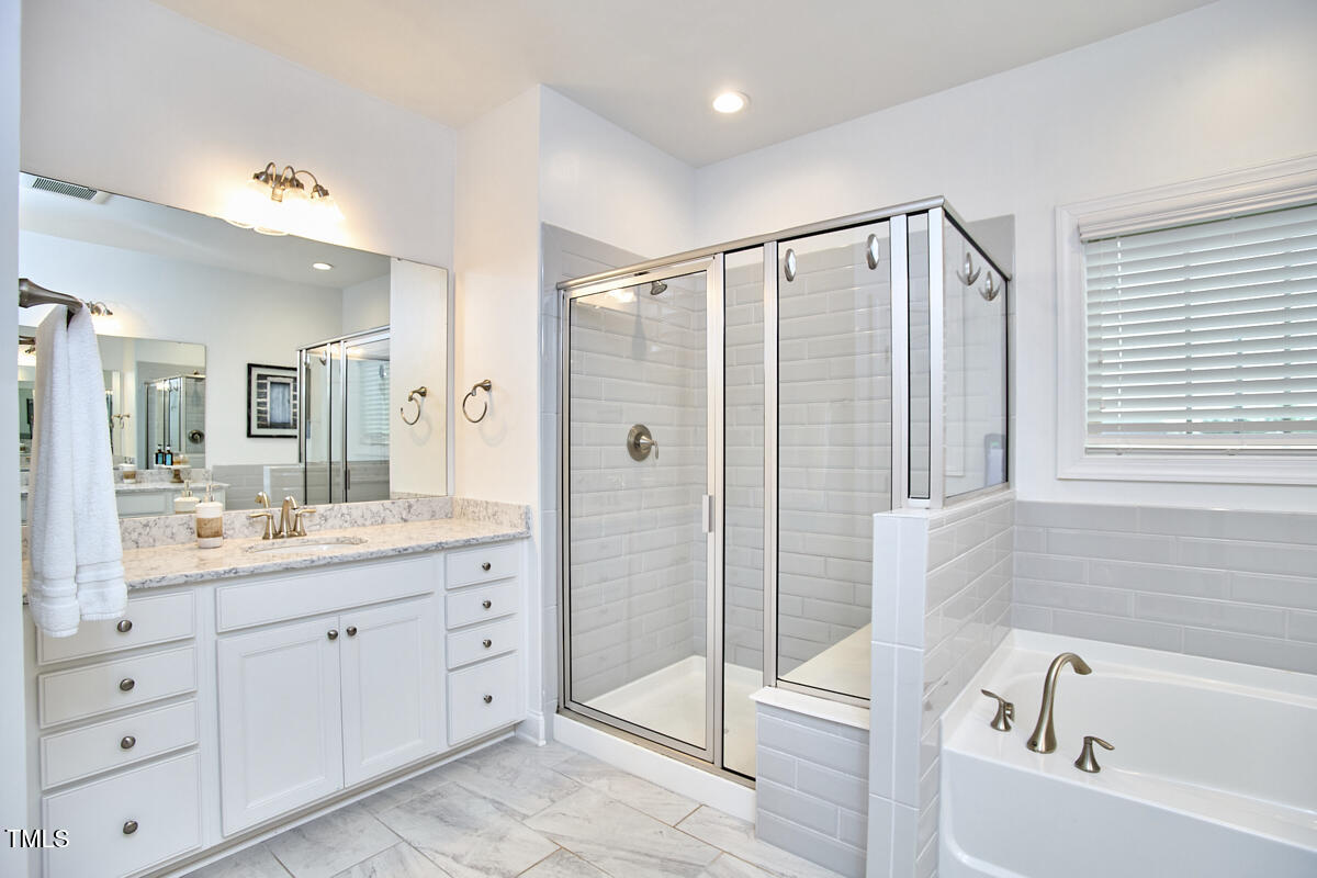 112 Filigree Way