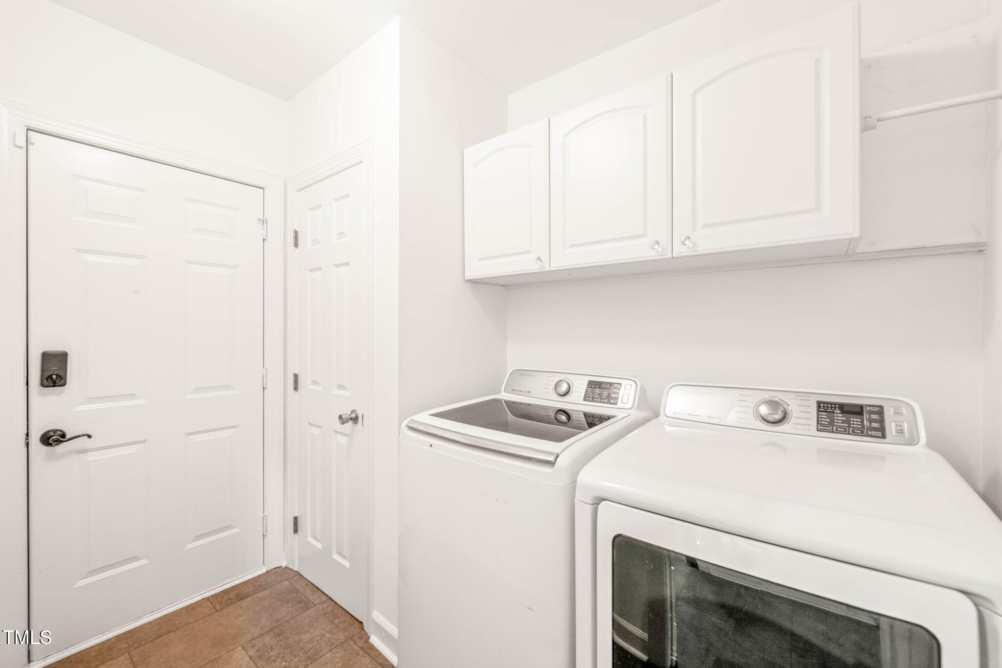 304 W Kirkfield Drive