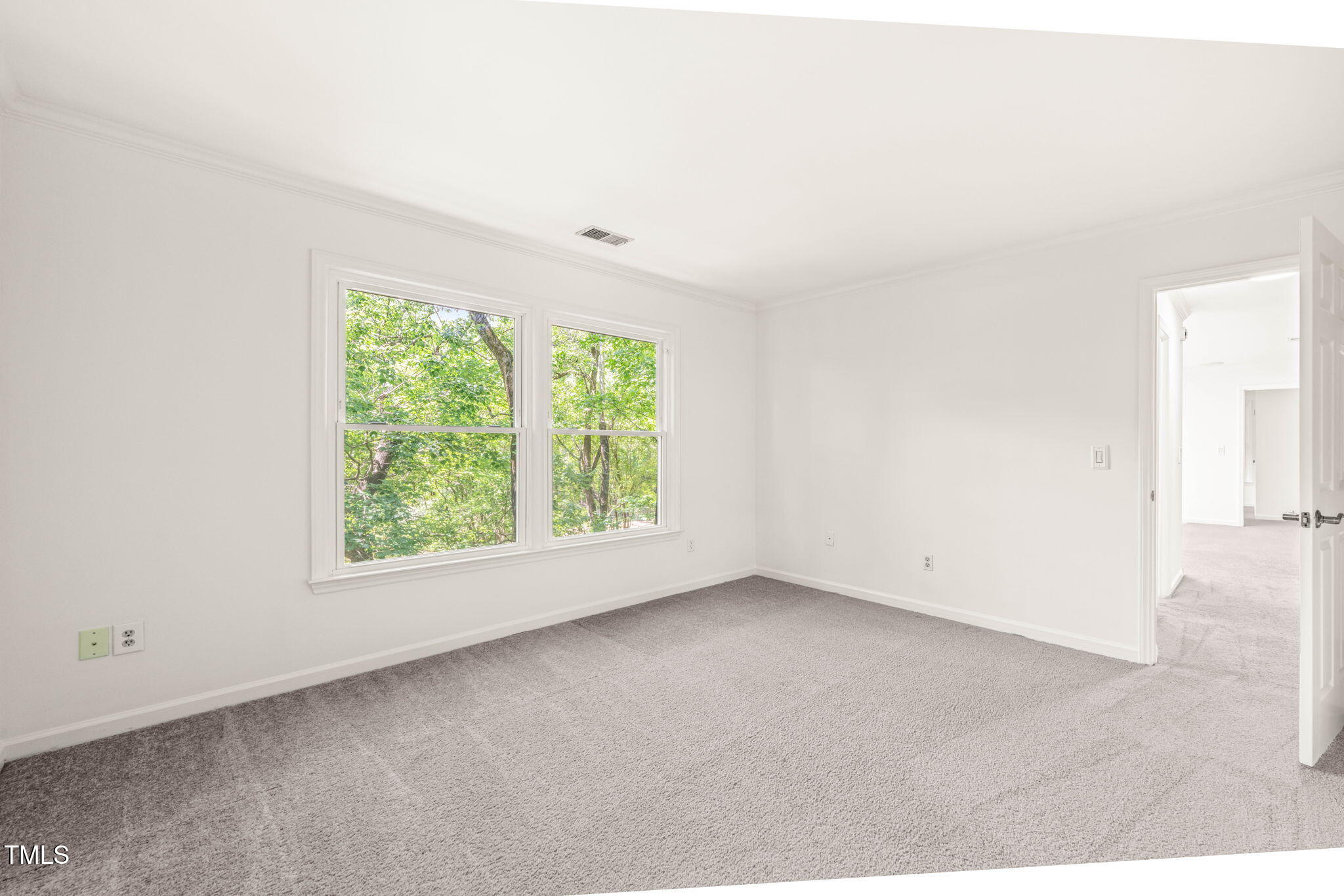 304 W Kirkfield Drive
