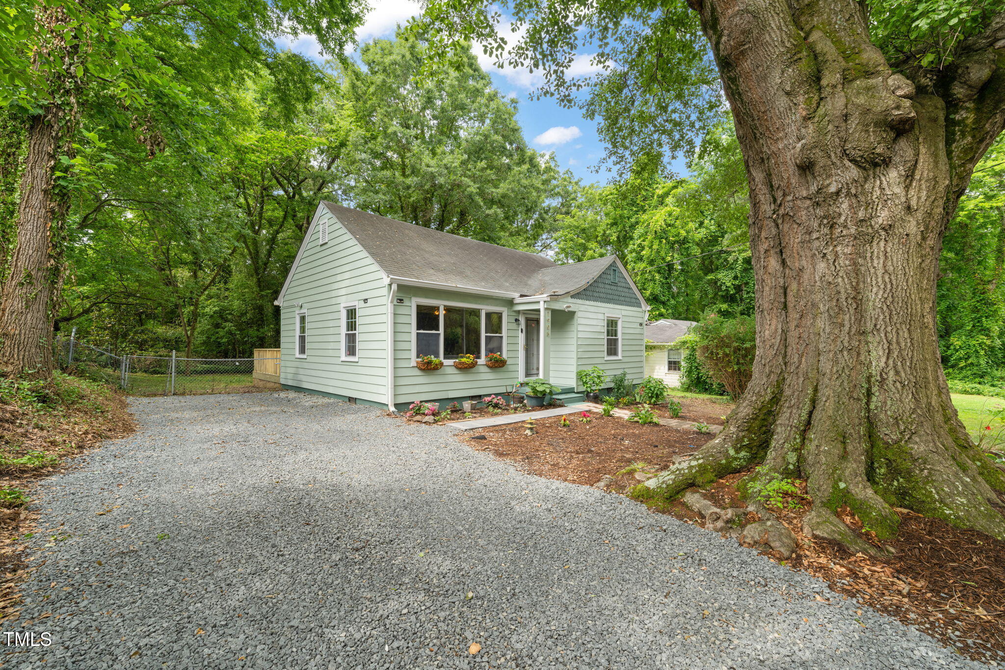 1905 Bivins Street