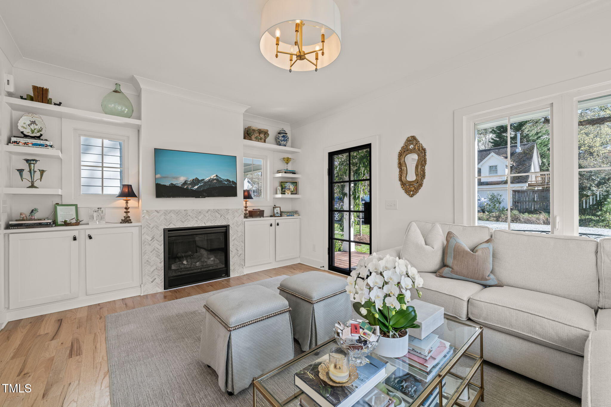 2304 Pershing Street