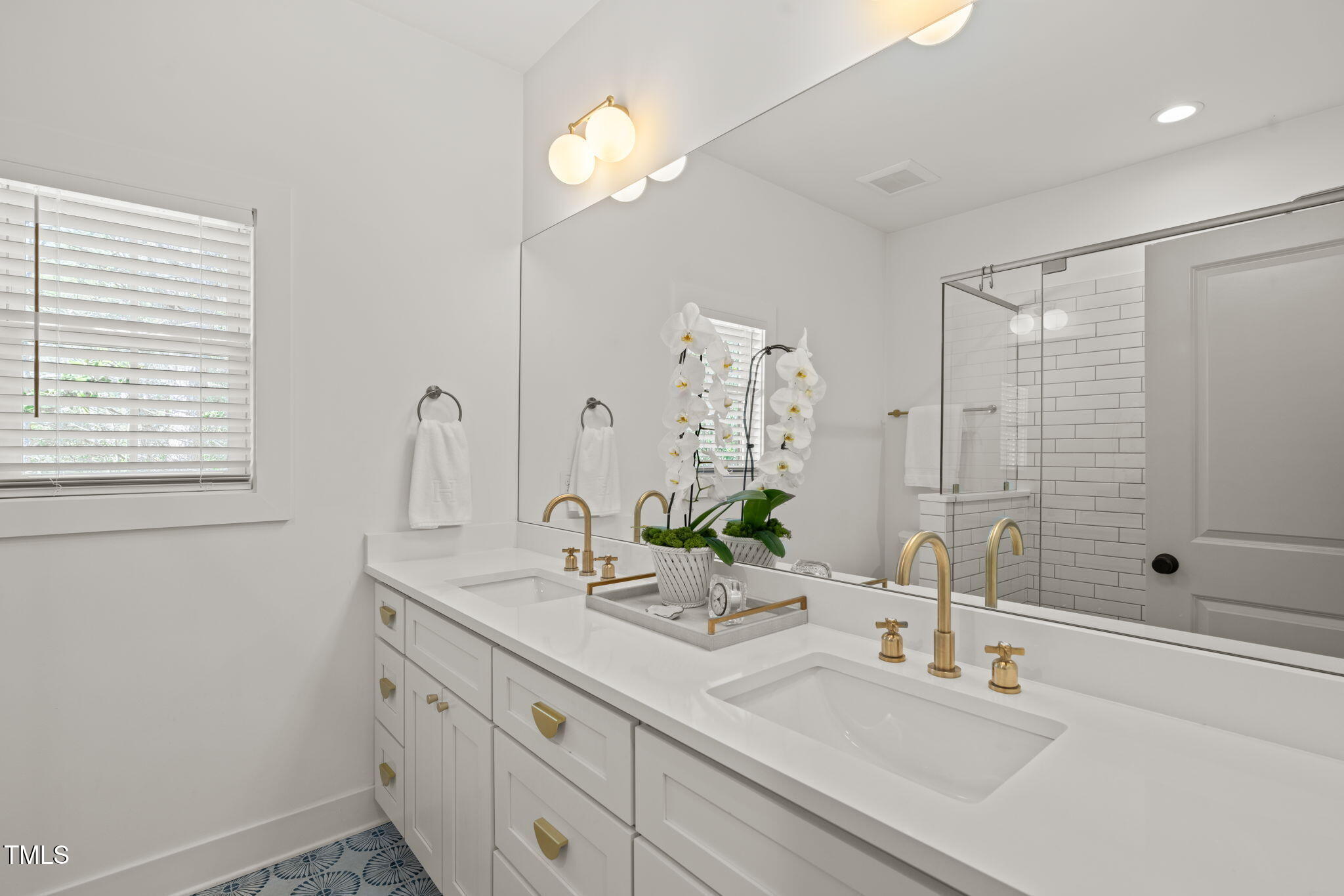 2304 Pershing Street