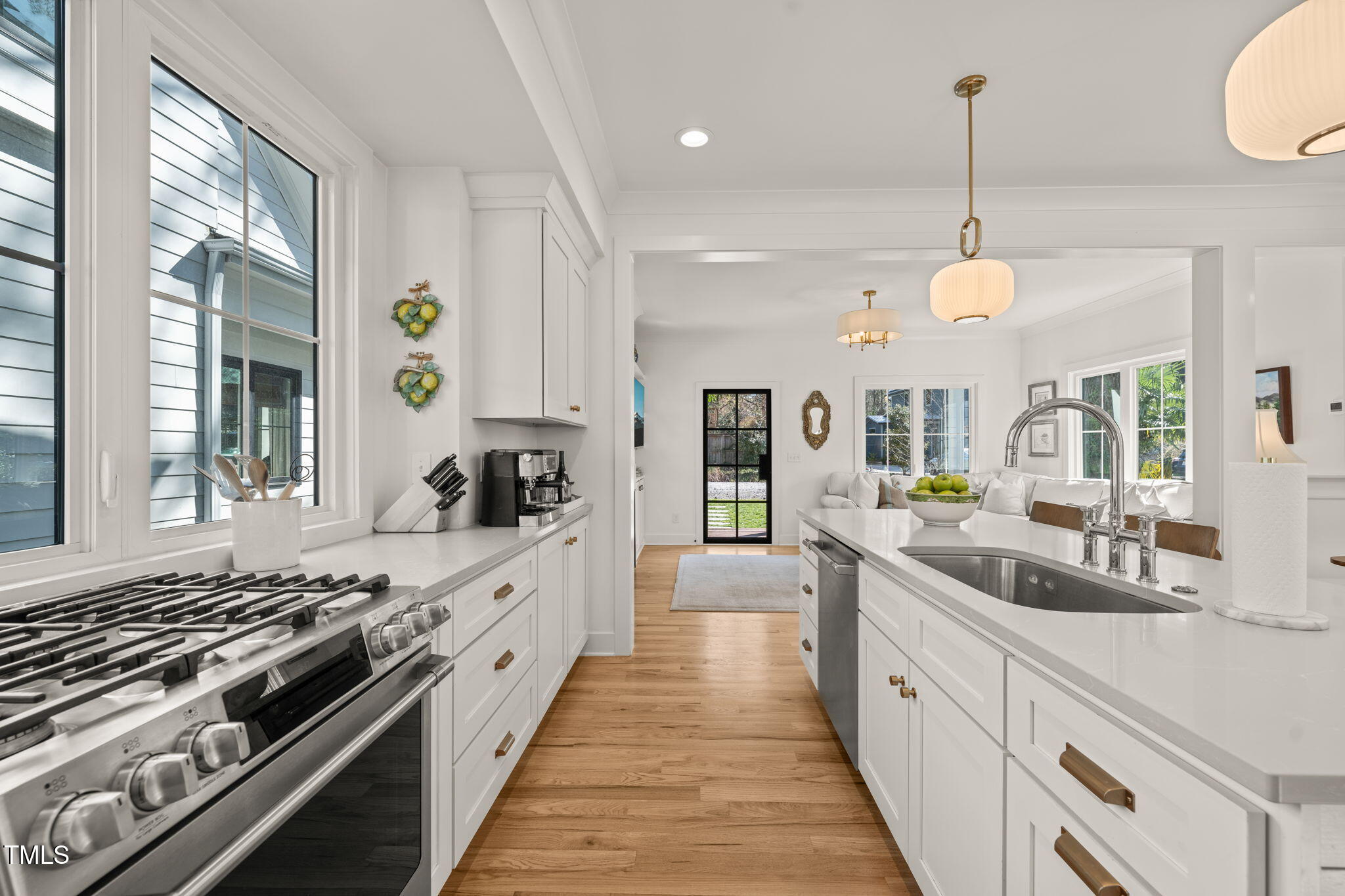 2304 Pershing Street