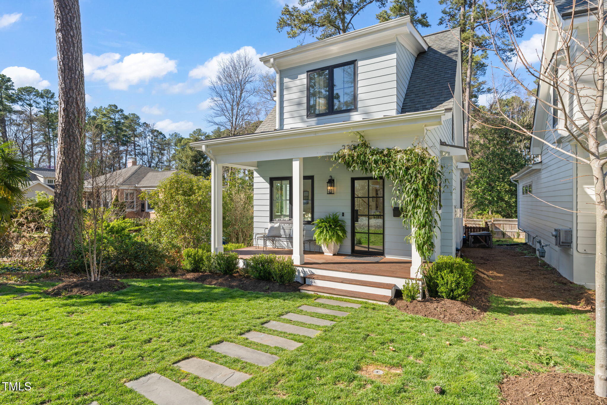 2304 Pershing Street