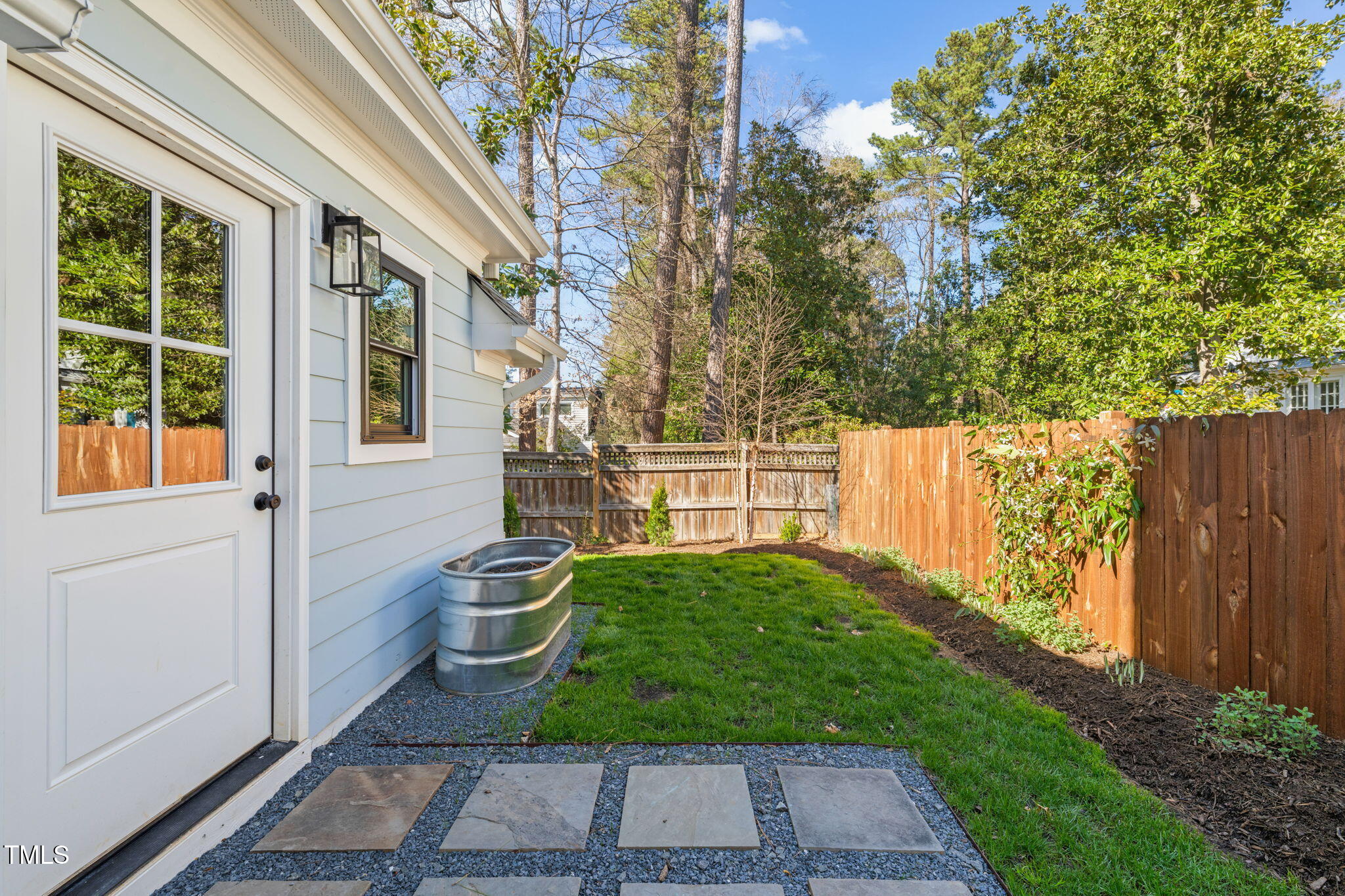 2304 Pershing Street