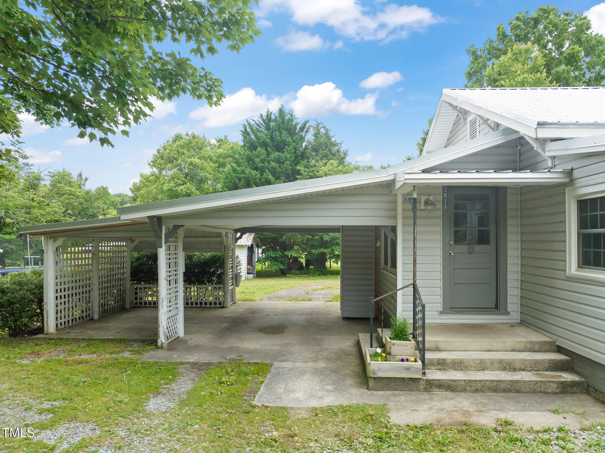 2815 Orange Grove Road