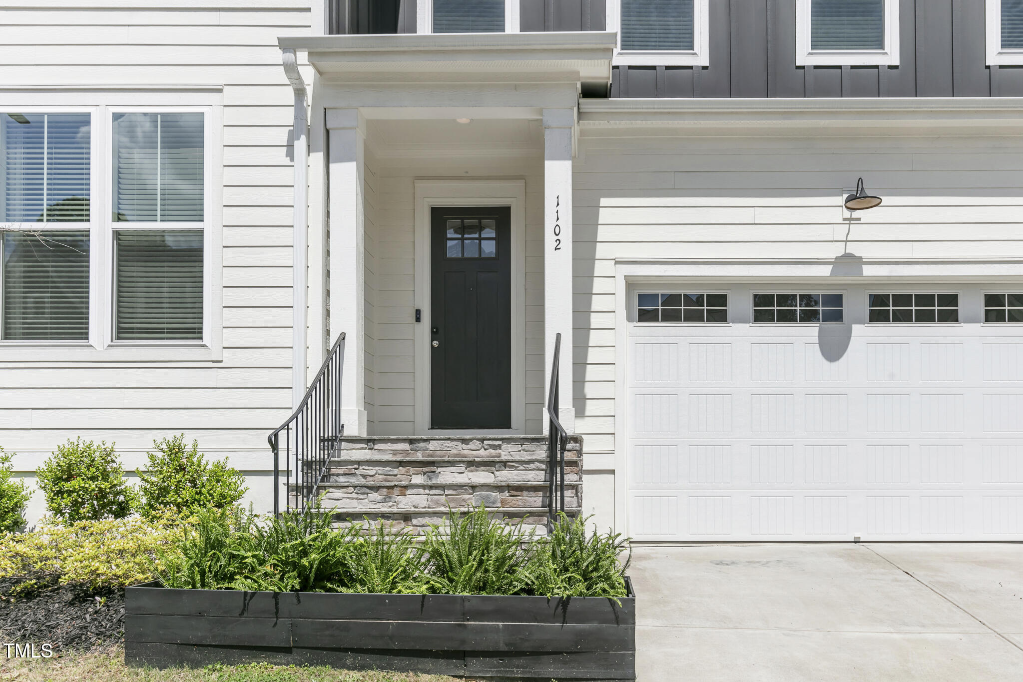 1102 Fly Catcher Court