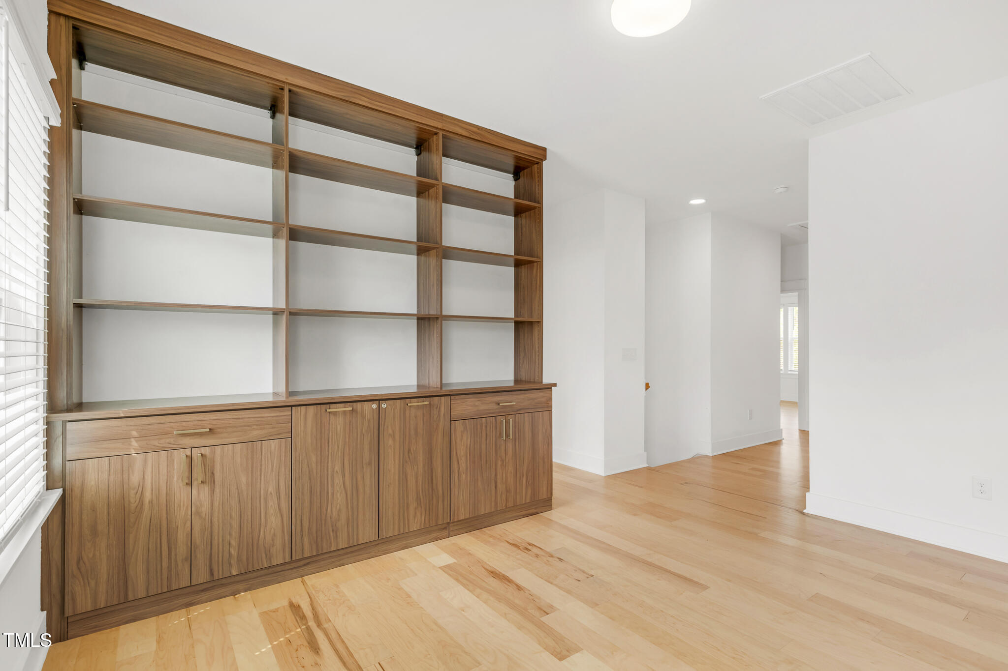 1102 Fly Catcher Court