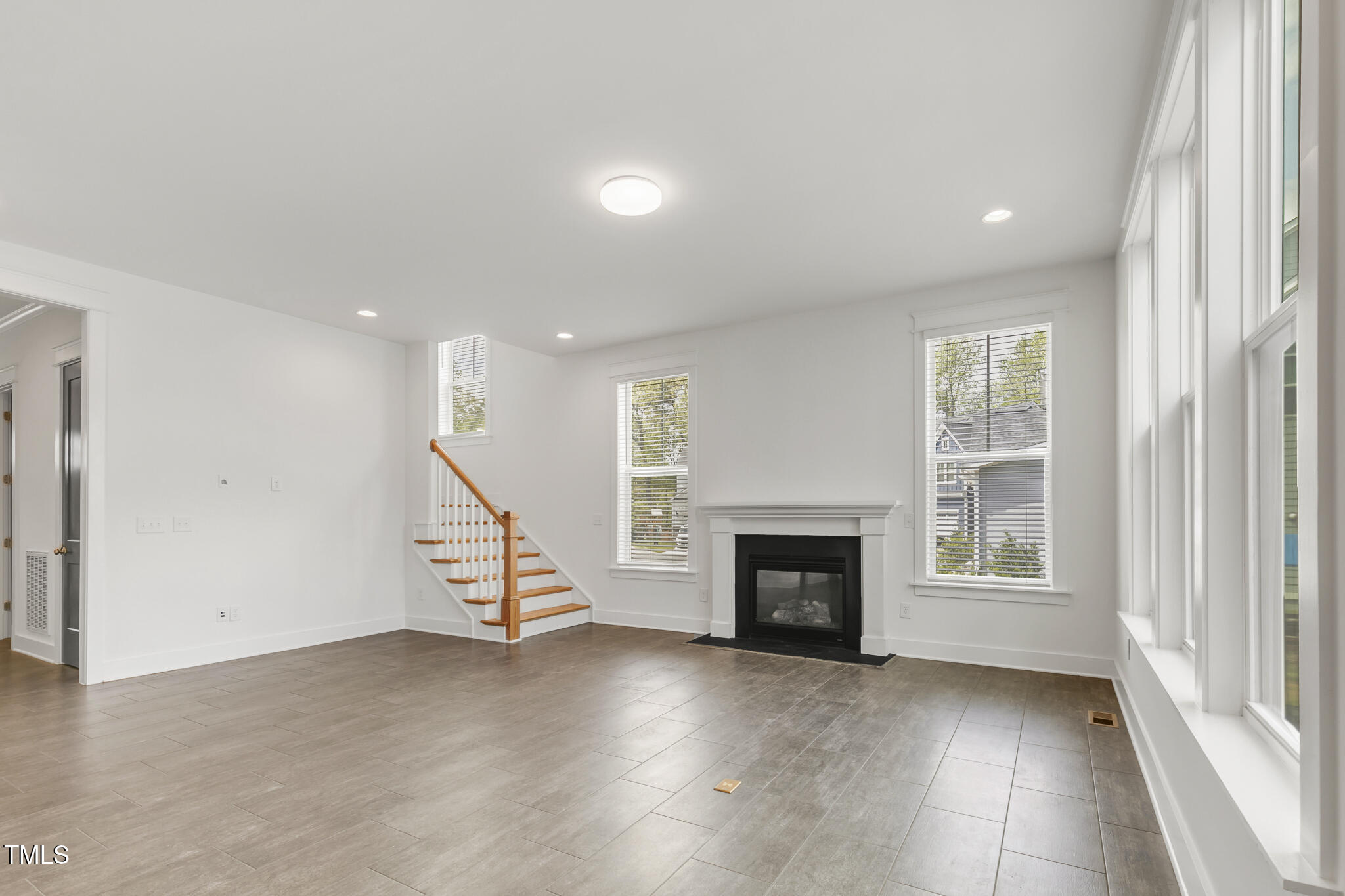 1102 Fly Catcher Court