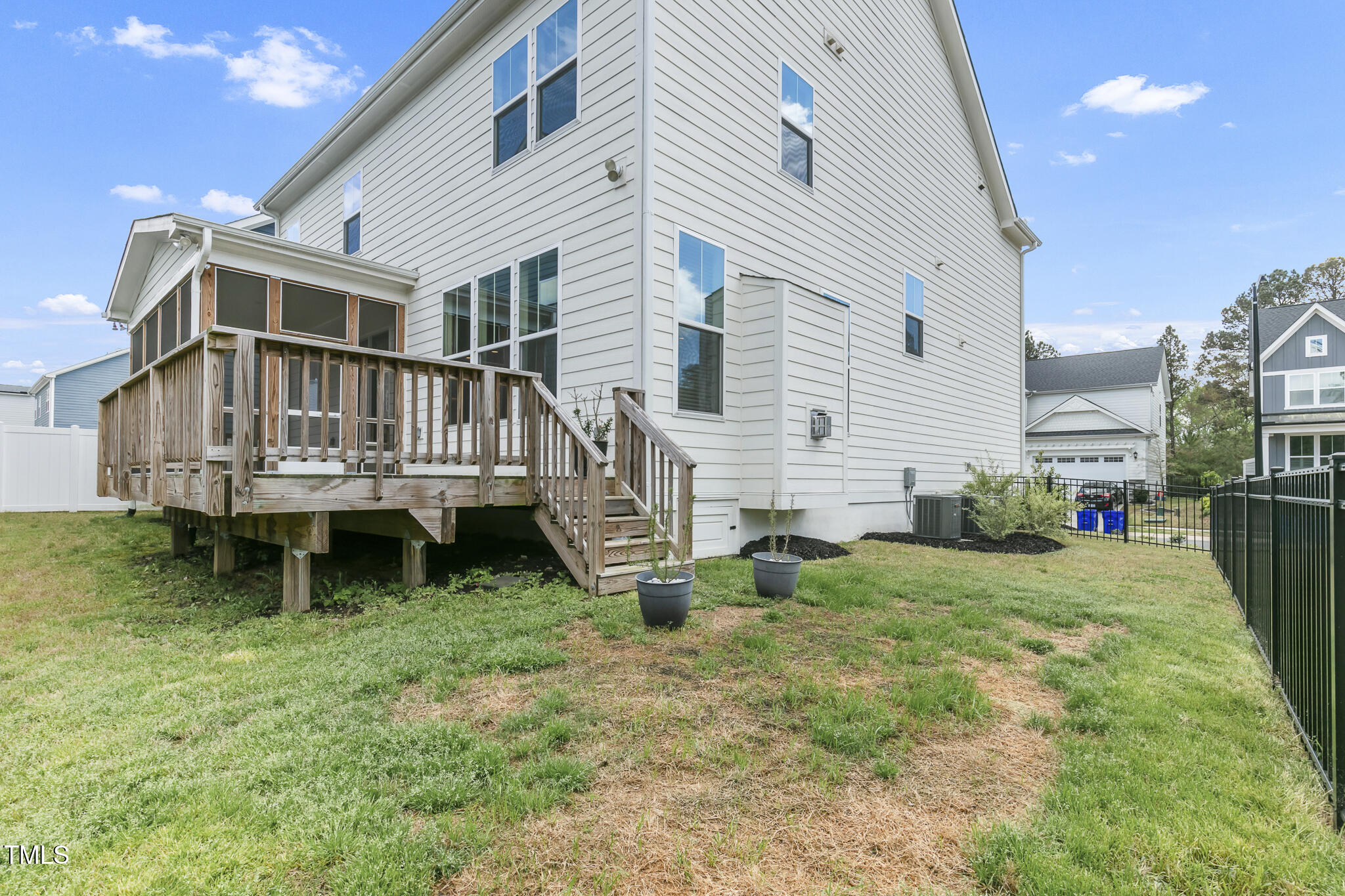 1102 Fly Catcher Court