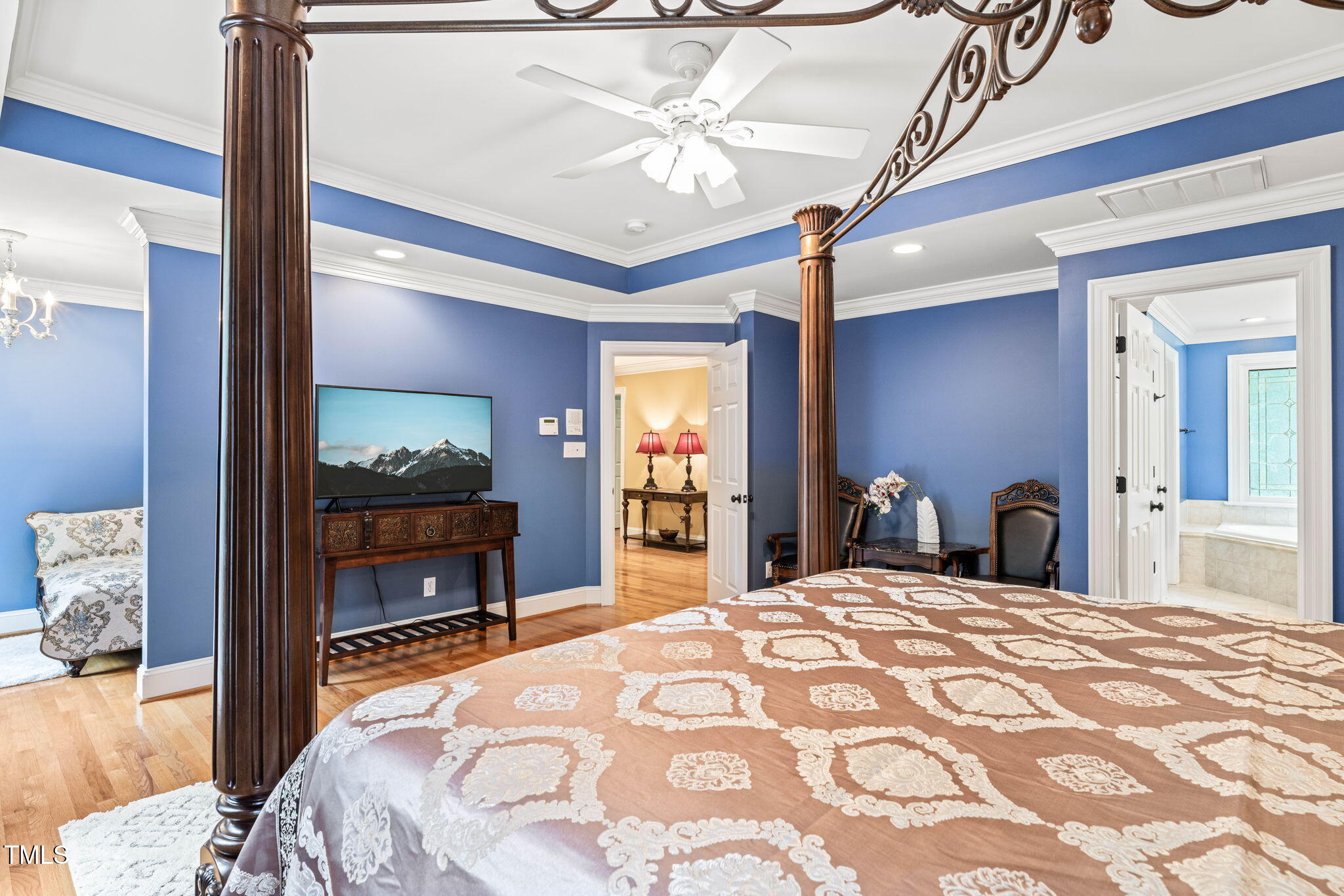 1317 Woodgate Manor Court