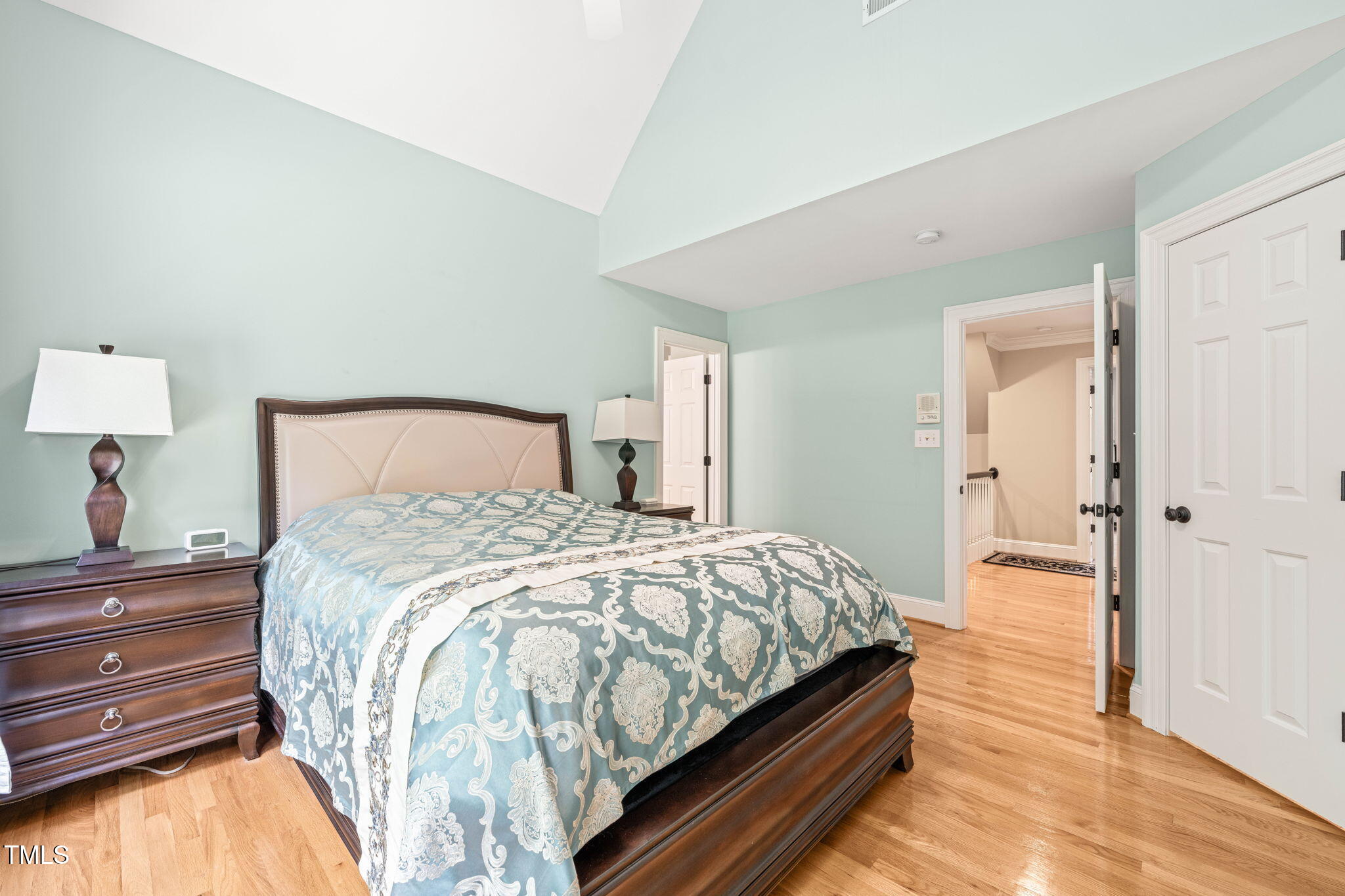 1317 Woodgate Manor Court