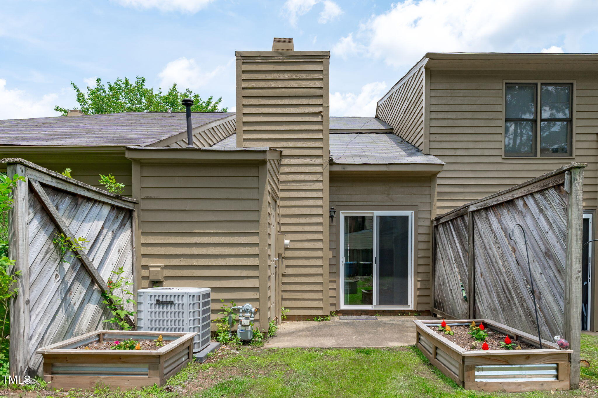 11 Stone Village Court