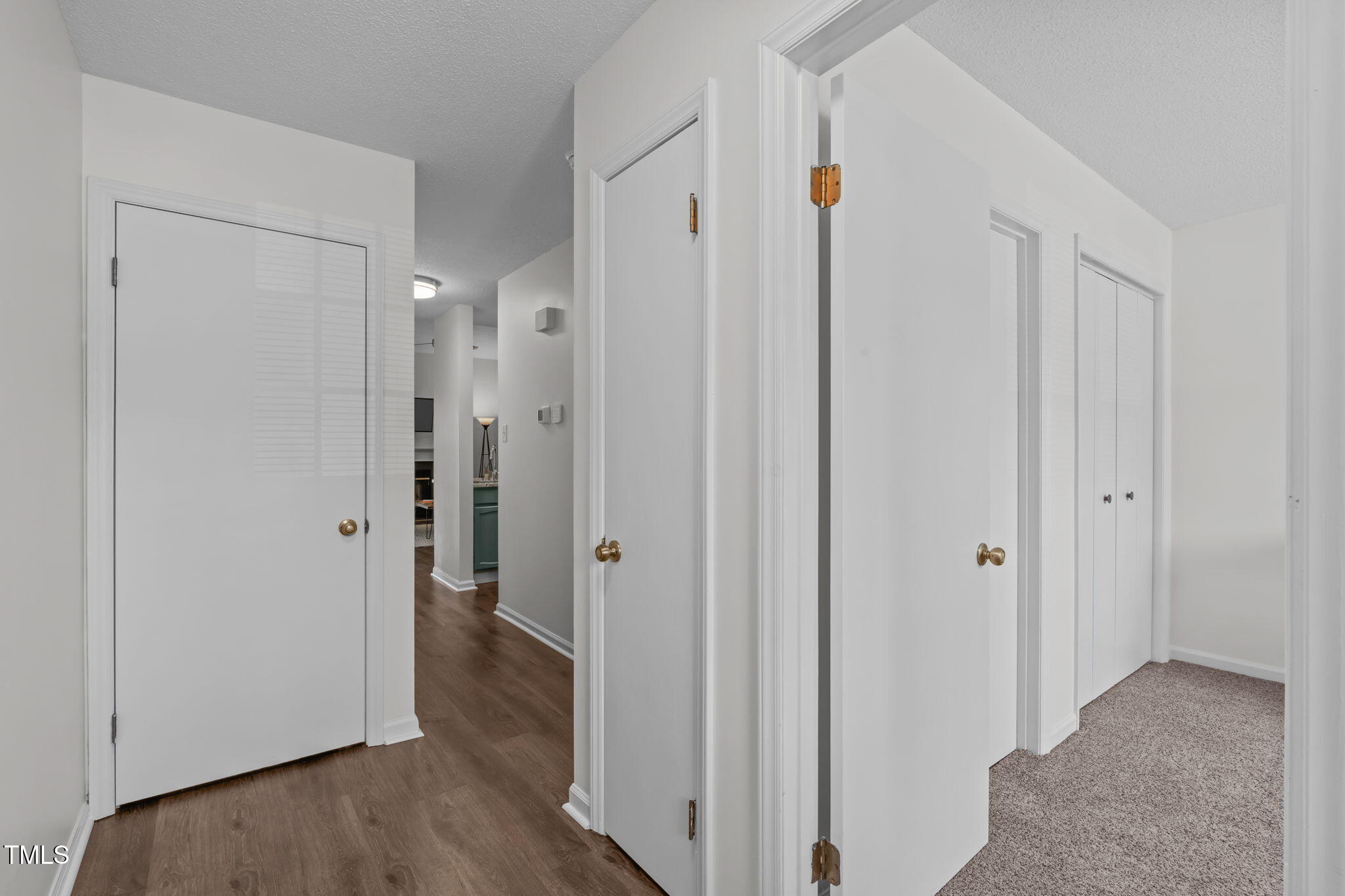 11 Stone Village Court