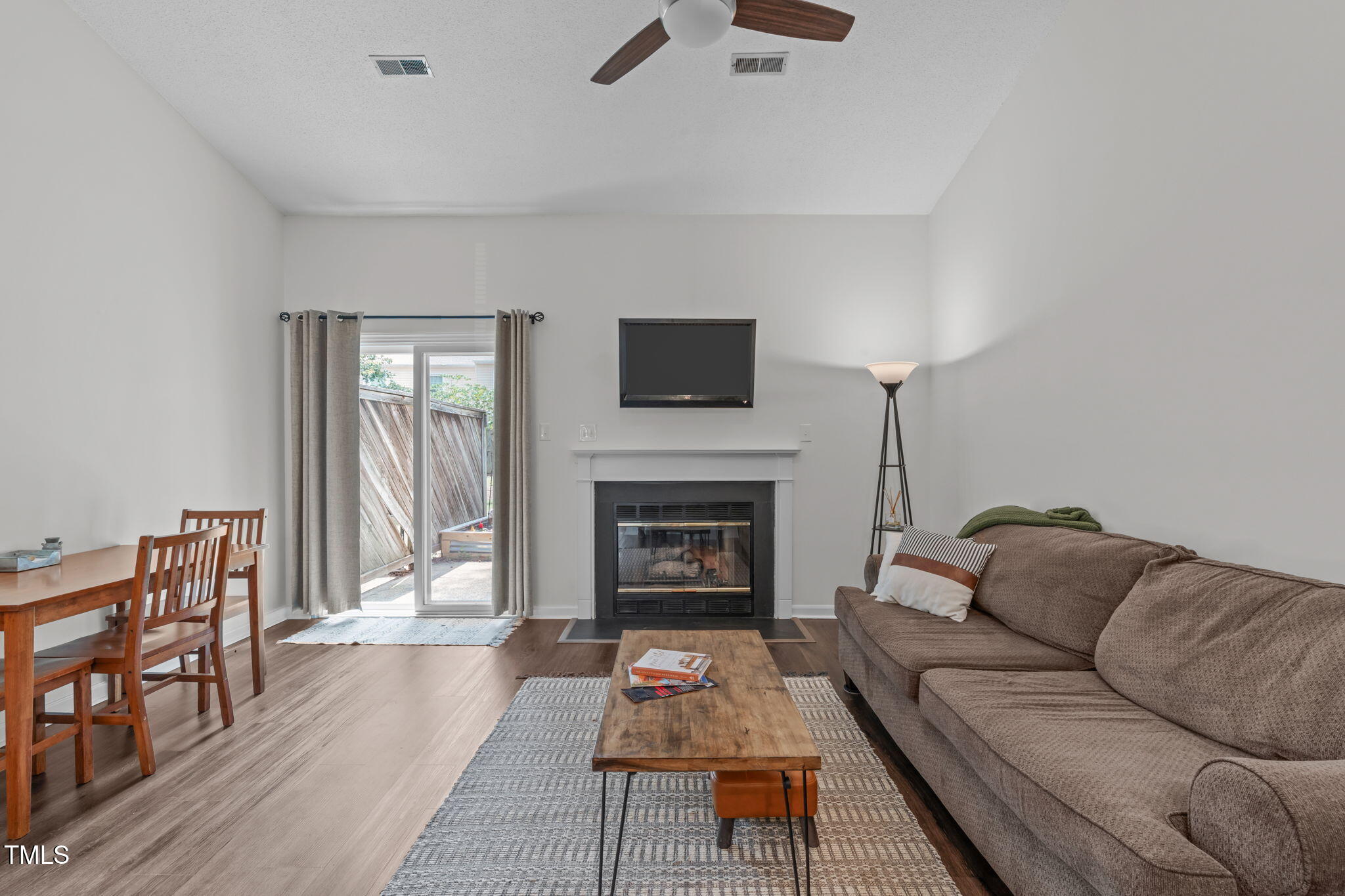 11 Stone Village Court