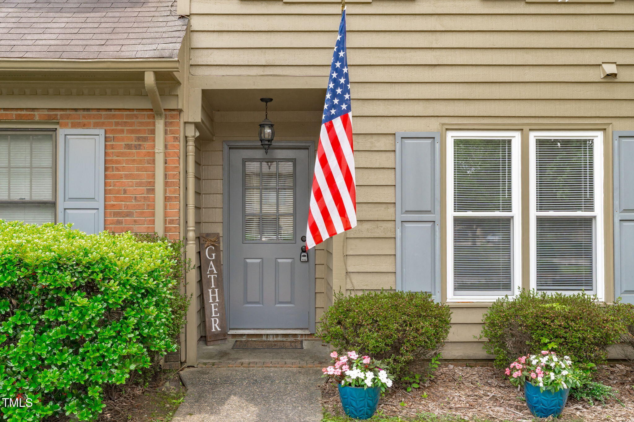 11 Stone Village Court