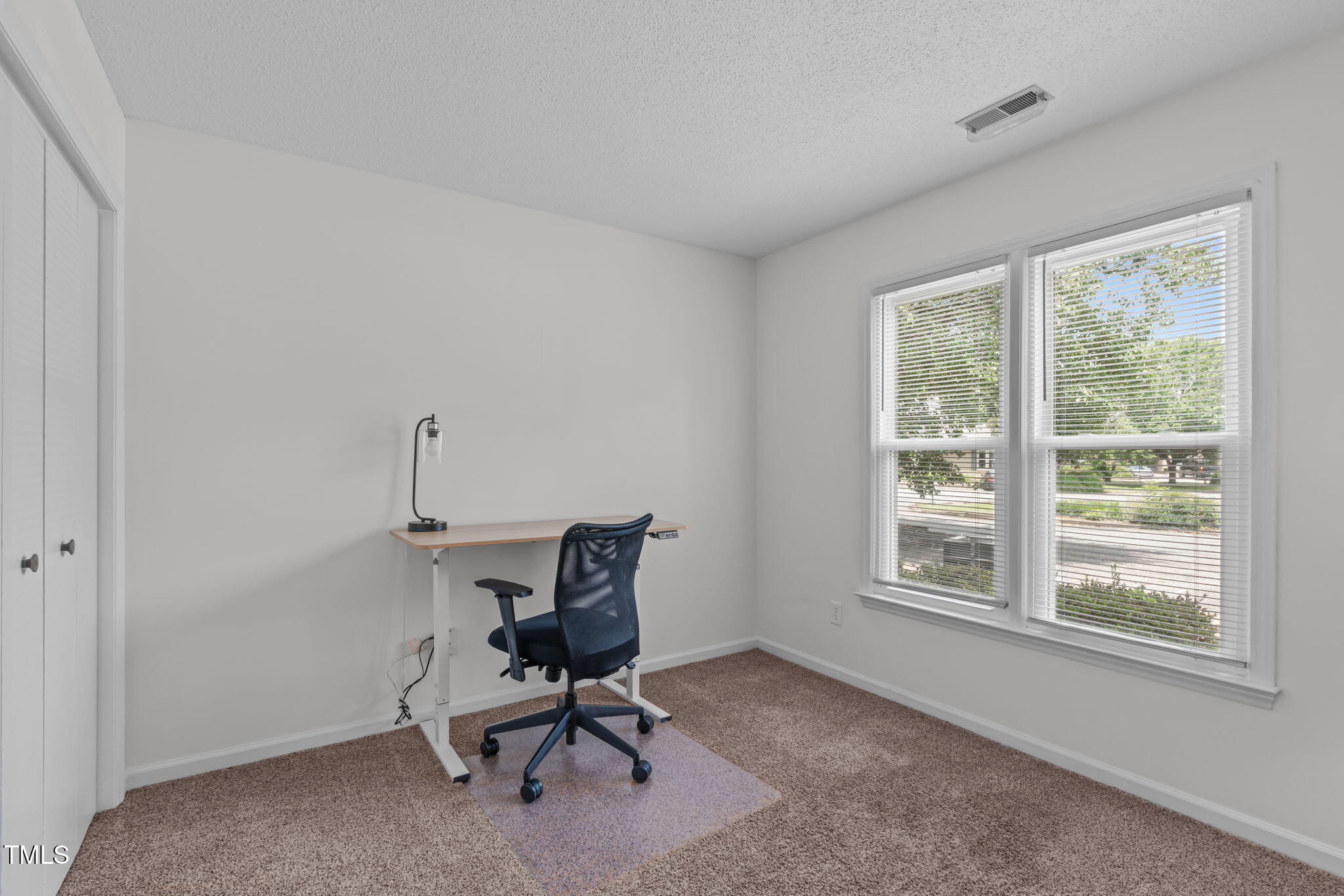 11 Stone Village Court